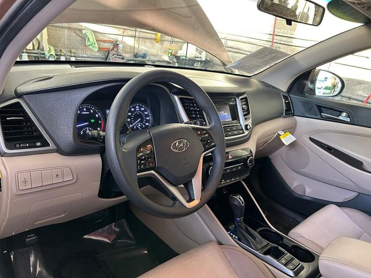 2016 GOLD Hyundai Tucson (KM8J23A42GU) with an 4-Cyl 2.0 Liter engine, Auto 6-Spd Shiftronic transmission, located at 412 Auto Vista Drive, Palmdale, 93551, (661) 945-0620, 34.592636, -118.136681- Photo#18