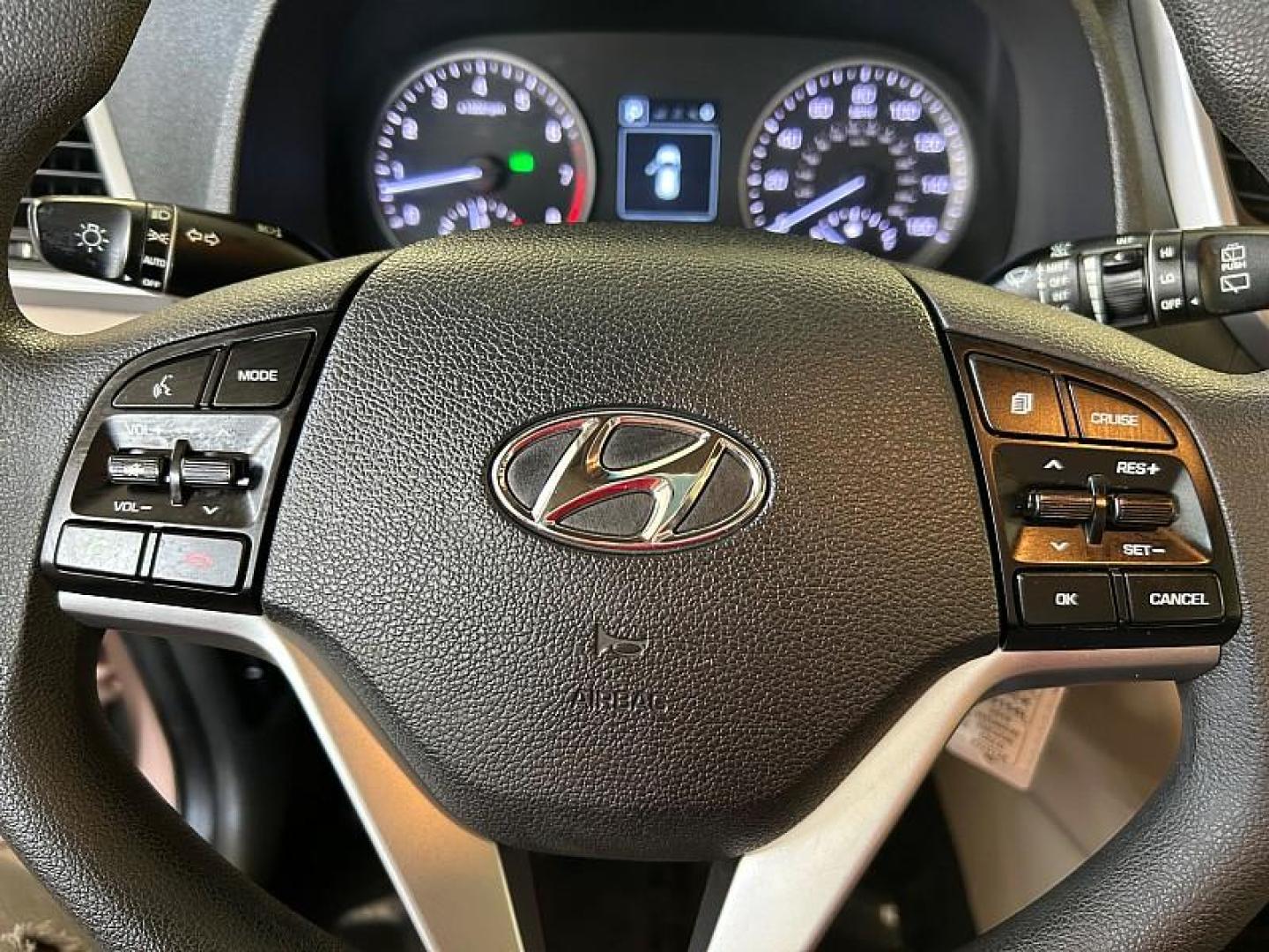 2016 GOLD Hyundai Tucson (KM8J23A42GU) with an 4-Cyl 2.0 Liter engine, Auto 6-Spd Shiftronic transmission, located at 412 Auto Vista Drive, Palmdale, 93551, (661) 945-0620, 34.592636, -118.136681- Photo#22