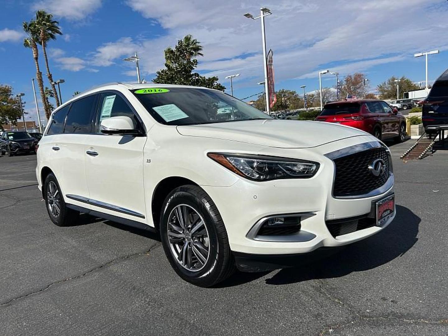 2016 WHITE INFINITI QX60 (5N1AL0MN8GC) with an V6 3.5 Liter engine, Auto CVT Manual Spt transmission, located at 412 Auto Vista Drive, Palmdale, 93551, (661) 945-0620, 34.592636, -118.136681 - Photo#0