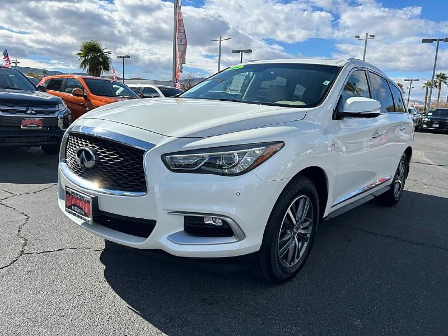 2016 WHITE INFINITI QX60 (5N1AL0MN8GC) with an V6 3.5 Liter engine, Auto CVT Manual Spt transmission, located at 412 Auto Vista Drive, Palmdale, 93551, (661) 945-0620, 34.592636, -118.136681 - Photo#6