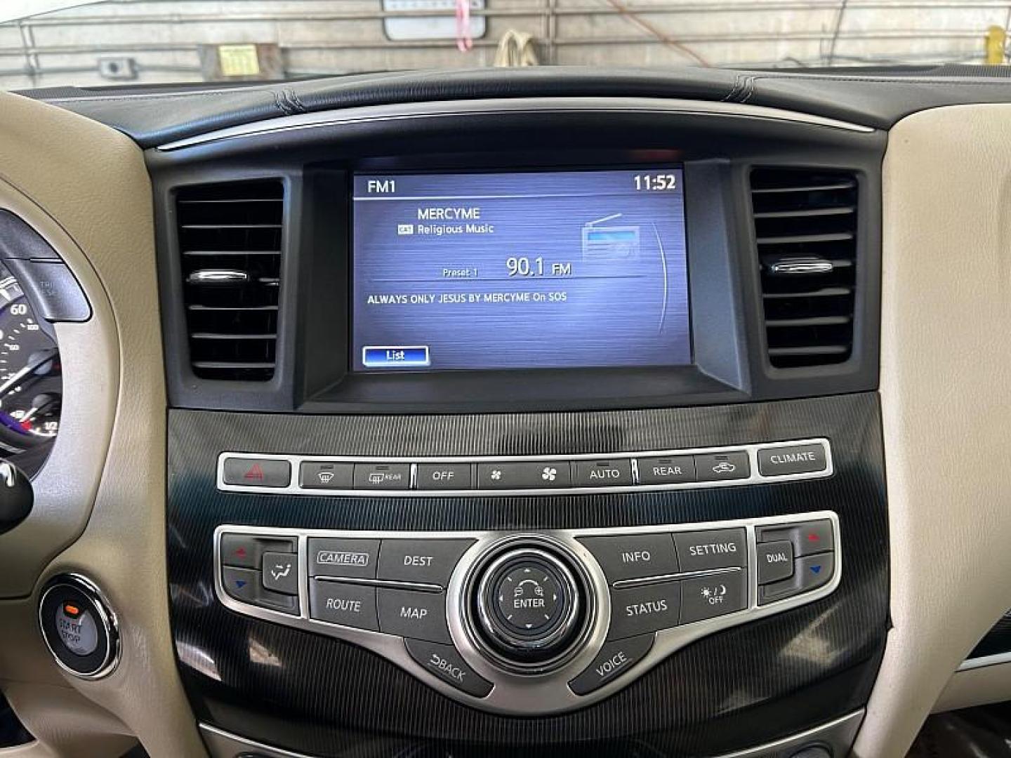 2016 WHITE INFINITI QX60 (5N1AL0MN8GC) with an V6 3.5 Liter engine, Auto CVT Manual Spt transmission, located at 412 Auto Vista Drive, Palmdale, 93551, (661) 945-0620, 34.592636, -118.136681 - Photo#10