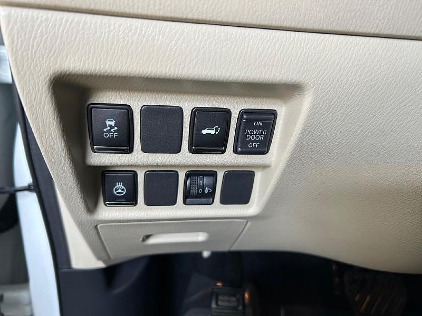 2016 WHITE INFINITI QX60 (5N1AL0MN8GC) with an V6 3.5 Liter engine, Auto CVT Manual Spt transmission, located at 412 Auto Vista Drive, Palmdale, 93551, (661) 945-0620, 34.592636, -118.136681 - Photo#14