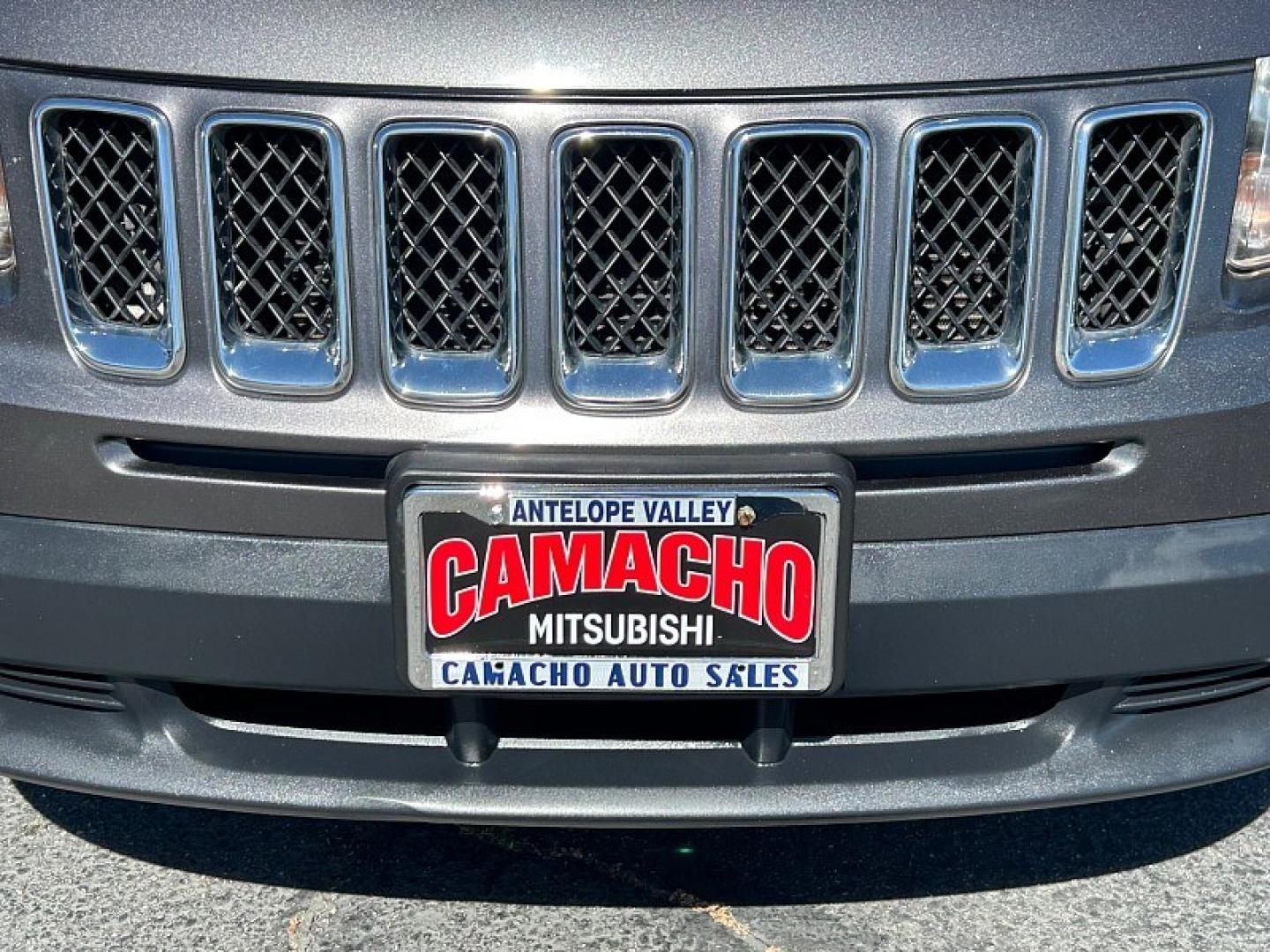 2016 Jeep Compass (1C4NJCBA5GD) with an 4-Cyl 2.0 Liter engine, located at 412 Auto Vista Drive, Palmdale, 93551, (661) 945-0620, 34.592636, -118.136681- Photo#4