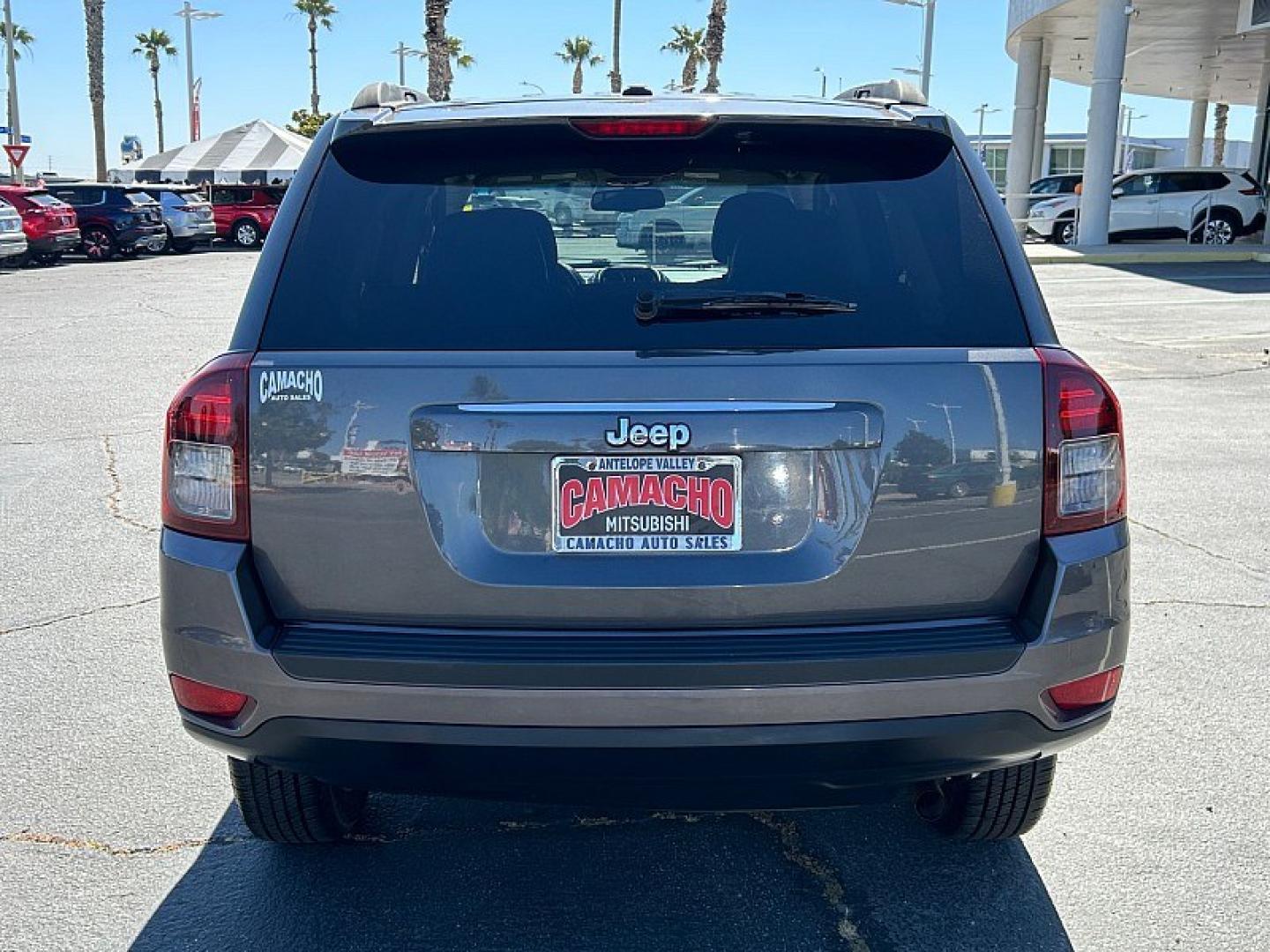 2016 Jeep Compass (1C4NJCBA5GD) with an 4-Cyl 2.0 Liter engine, located at 412 Auto Vista Drive, Palmdale, 93551, (661) 945-0620, 34.592636, -118.136681- Photo#7
