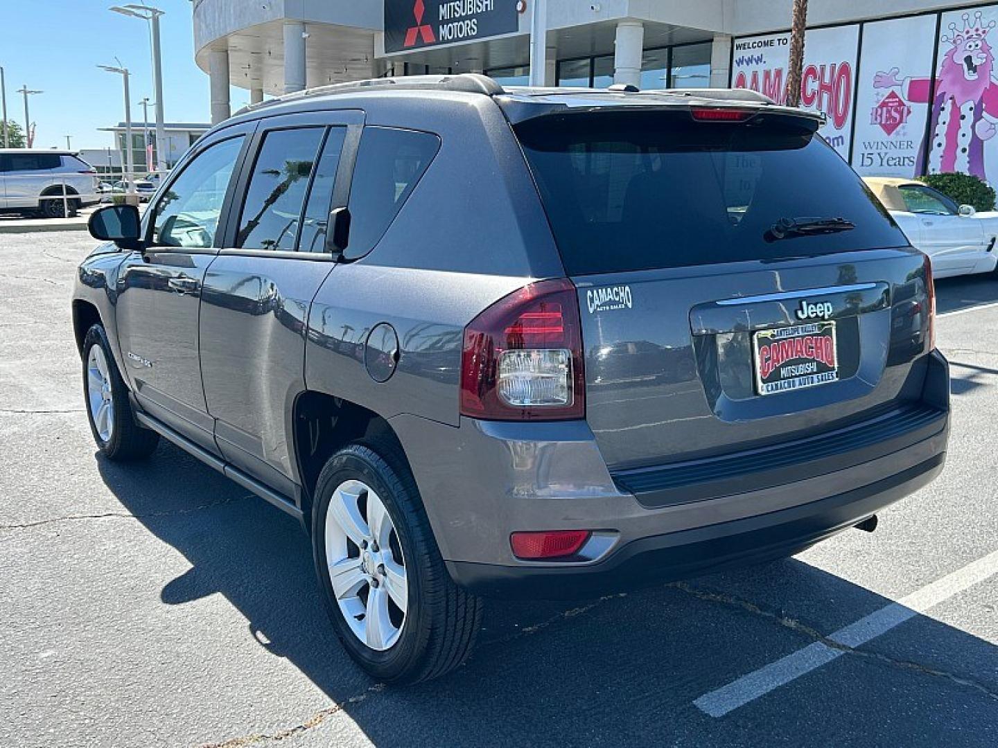 2016 Jeep Compass (1C4NJCBA5GD) with an 4-Cyl 2.0 Liter engine, located at 412 Auto Vista Drive, Palmdale, 93551, (661) 945-0620, 34.592636, -118.136681- Photo#8
