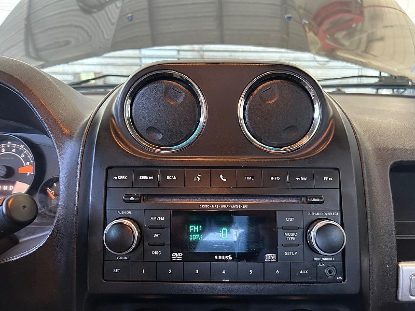 2016 Jeep Compass (1C4NJCBA5GD) with an 4-Cyl 2.0 Liter engine, located at 412 Auto Vista Drive, Palmdale, 93551, (661) 945-0620, 34.592636, -118.136681- Photo#21