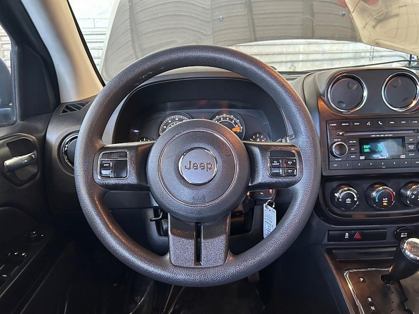 2016 Jeep Compass (1C4NJCBA5GD) with an 4-Cyl 2.0 Liter engine, located at 412 Auto Vista Drive, Palmdale, 93551, (661) 945-0620, 34.592636, -118.136681- Photo#22