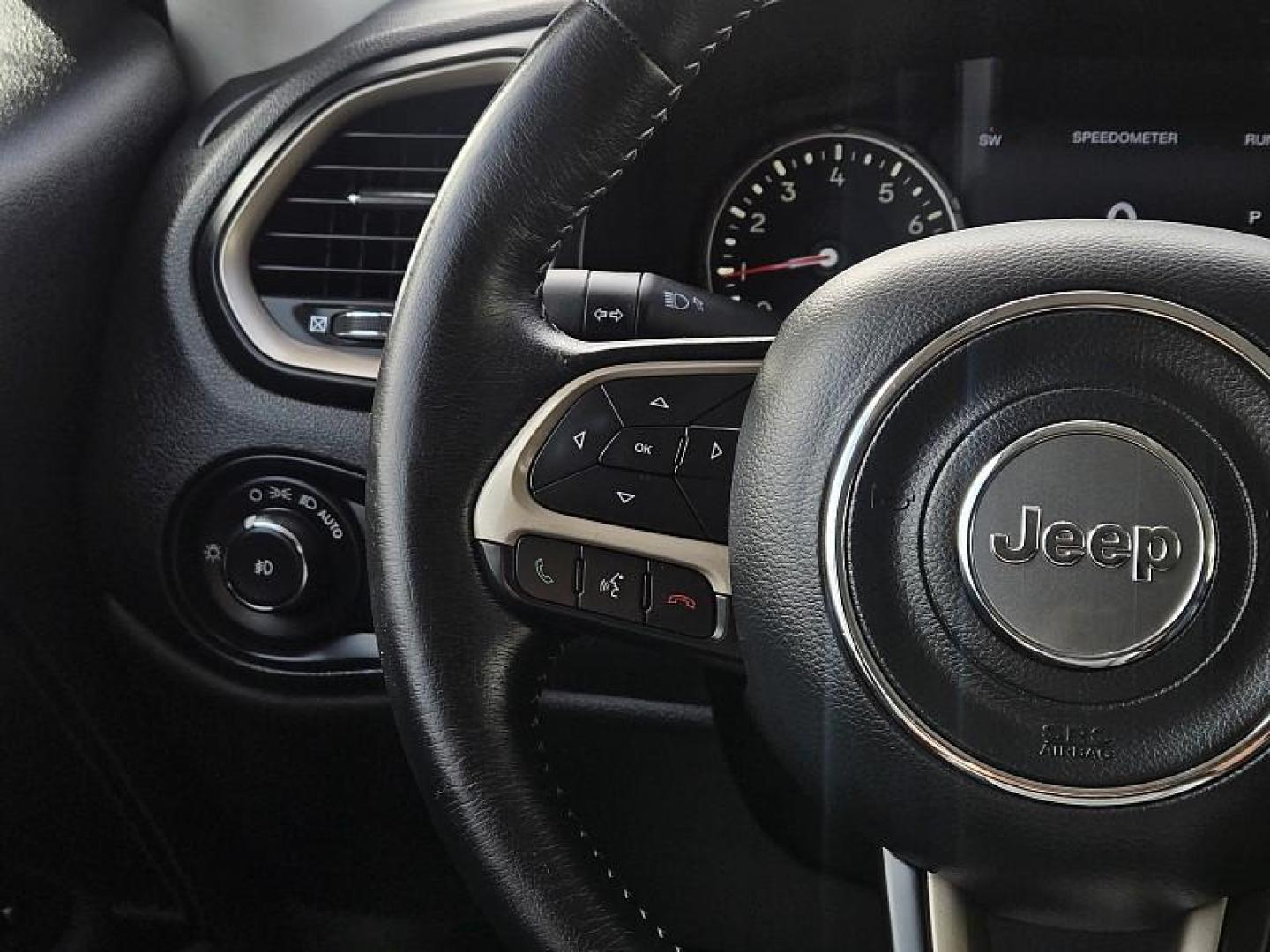2016 WHITE Jeep Renegade (ZACCJADTXGP) with an 4-Cyl MultiAir 2.4L engine, Automatic 9-Spd transmission, located at 246 E Walker St., Orland, 95963, (530) 865-5800, 39.747589, -122.178398 - Photo#21