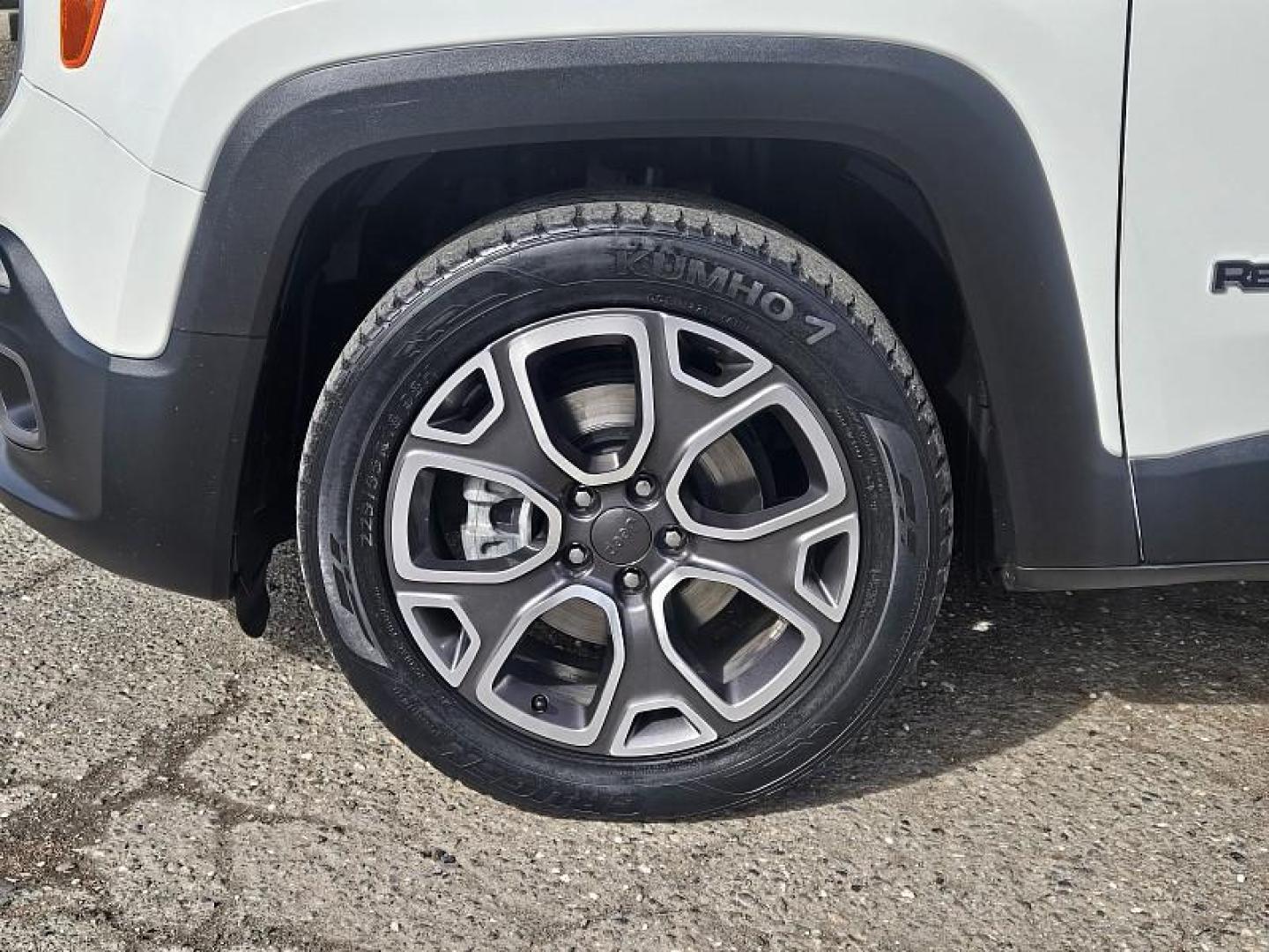 2016 WHITE Jeep Renegade (ZACCJADTXGP) with an 4-Cyl MultiAir 2.4L engine, Automatic 9-Spd transmission, located at 246 E Walker St., Orland, 95963, (530) 865-5800, 39.747589, -122.178398 - Photo#26