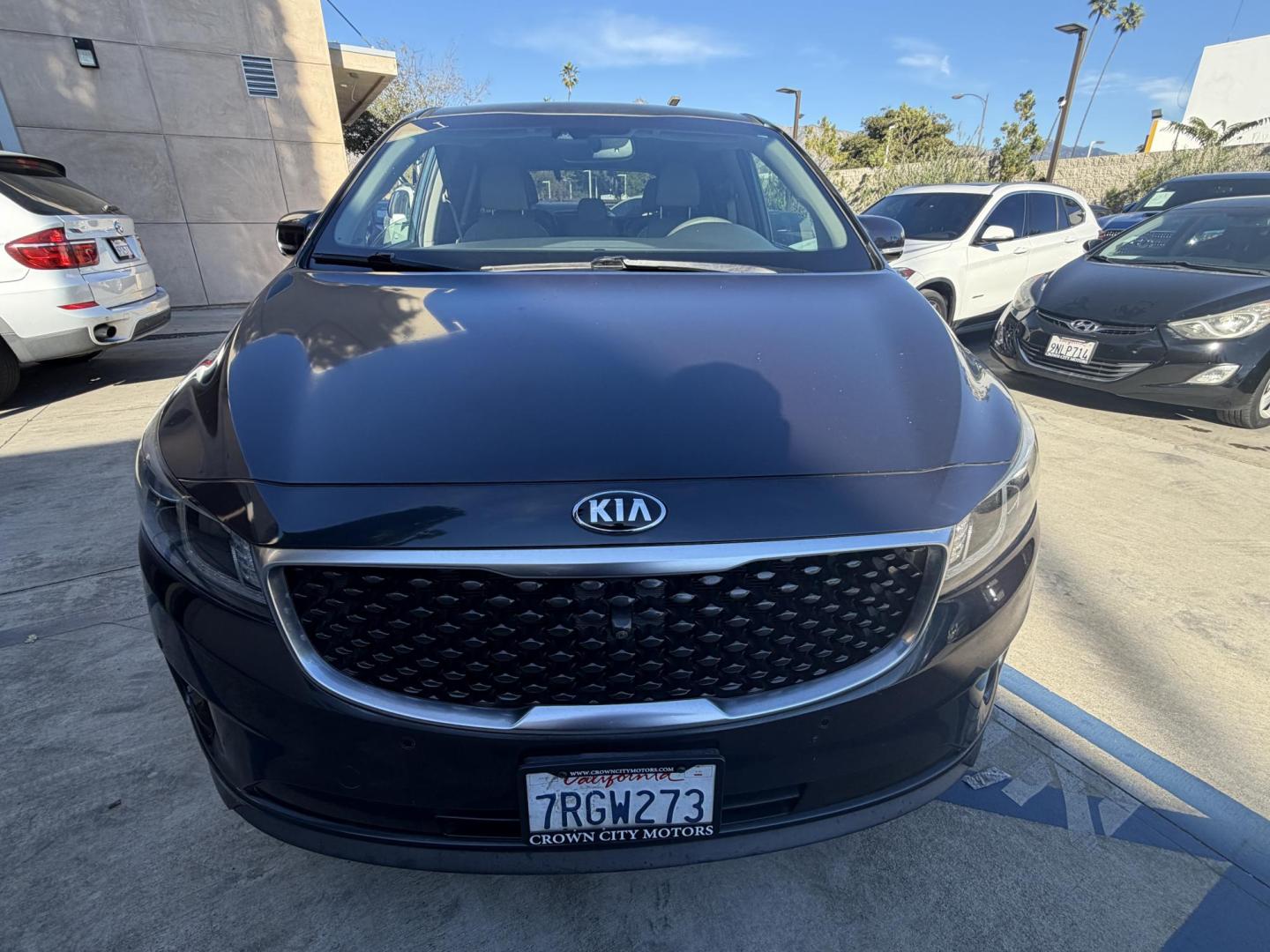 2016 Space Gray Metallic /Gray Kia Sedona EX (KNDMC5C18G6) with an 3.3L V6 DOHC 24V engine, 6-Speed Automatic transmission, located at 30 S. Berkeley Avenue, Pasadena, CA, 91107, (626) 248-7567, 34.145447, -118.109398 - Photo#11