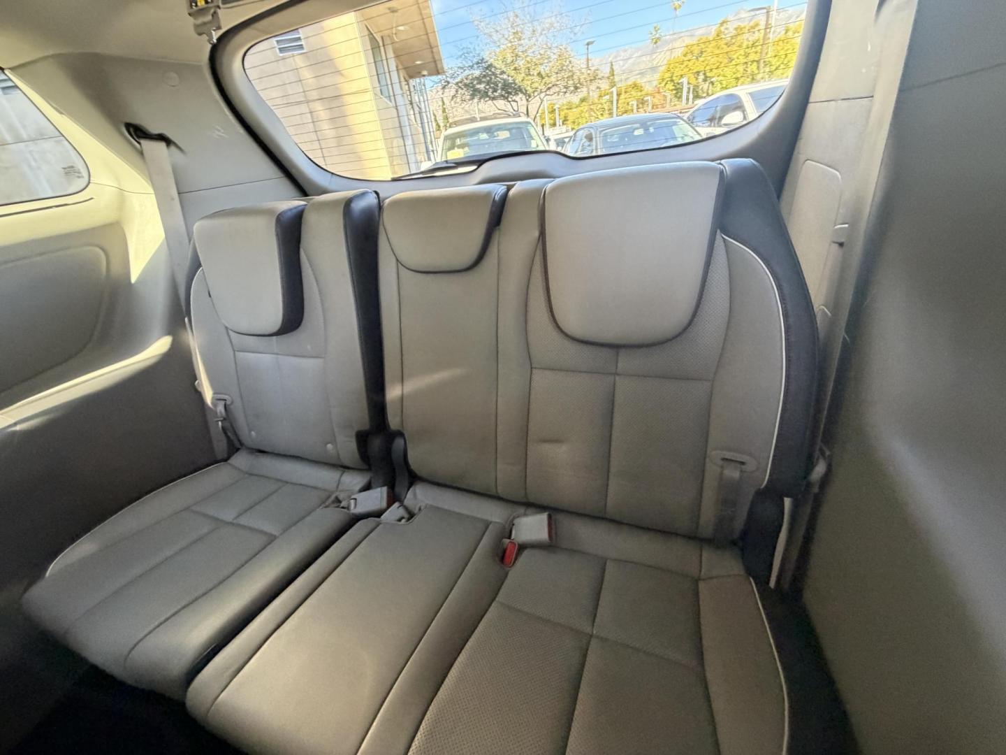 2016 Space Gray Metallic /Gray Kia Sedona EX (KNDMC5C18G6) with an 3.3L V6 DOHC 24V engine, 6-Speed Automatic transmission, located at 30 S. Berkeley Avenue, Pasadena, CA, 91107, (626) 248-7567, 34.145447, -118.109398 - Photo#17