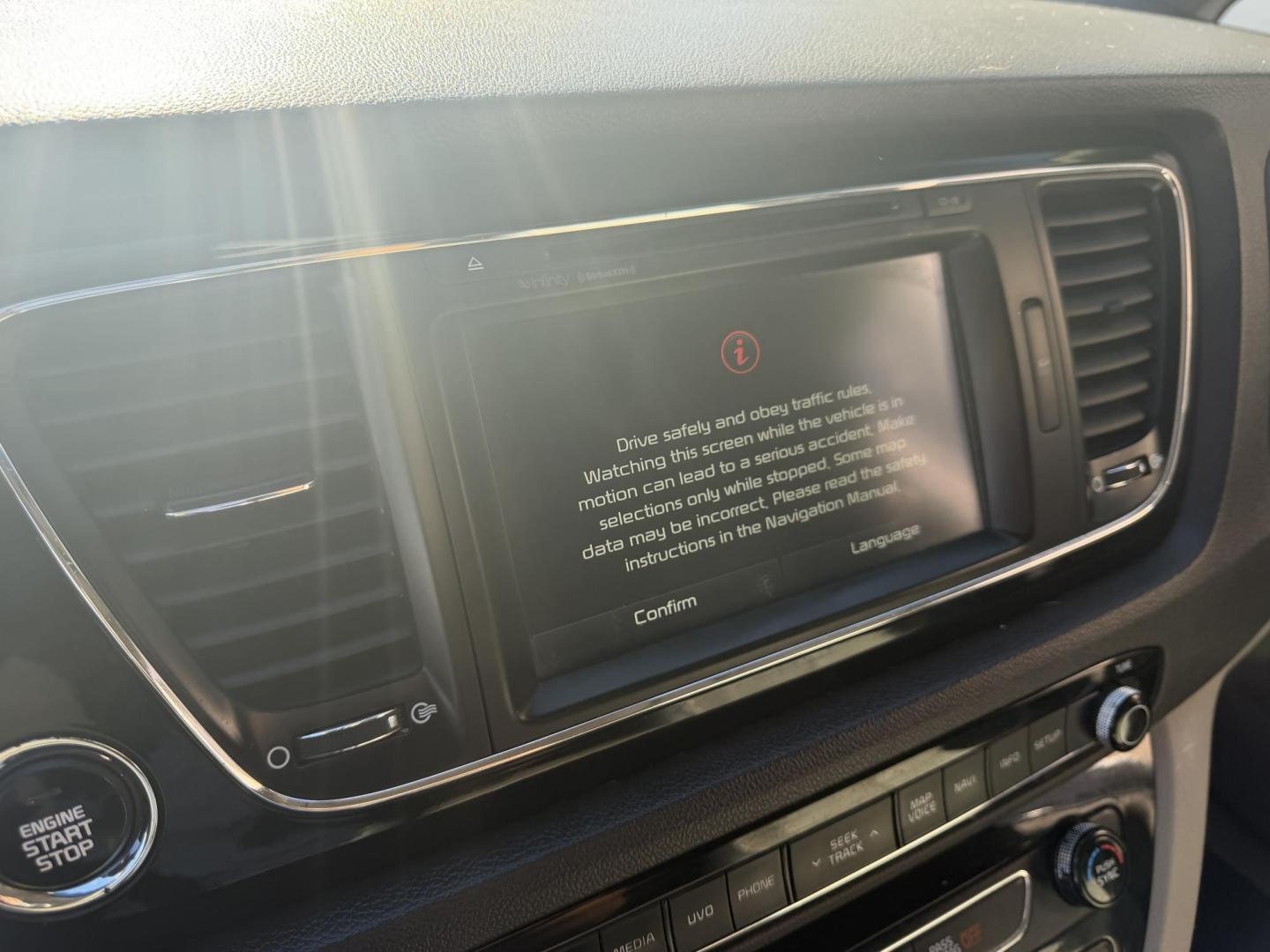 2016 Space Gray Metallic /Gray Kia Sedona EX (KNDMC5C18G6) with an 3.3L V6 DOHC 24V engine, 6-Speed Automatic transmission, located at 30 S. Berkeley Avenue, Pasadena, CA, 91107, (626) 248-7567, 34.145447, -118.109398 - Photo#19