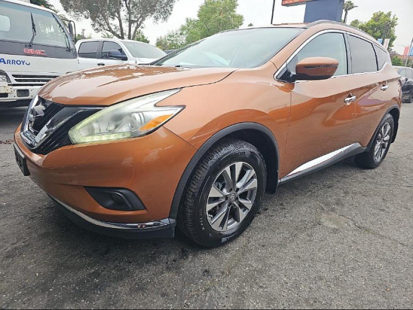 2016 ORANGE Nissan Murano (5N1AZ2MG9GN) with an V6 3.5 Liter engine, Automatic Xtronic CVT transmission, located at 412 Auto Vista Drive, Palmdale, 93551, (661) 945-0620, 34.592636, -118.136681 - Photo#0