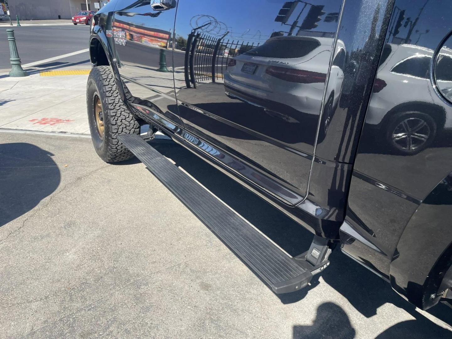 2016 RAM 1500 Laramie Crew Cab SWB 4WD (1C6RR7NT8GS) with an 5.7L V8 OHV 16V engine, 6A transmission, located at 744 E Miner Ave, Stockton, CA, 95202, (209) 944-5770, 37.956863, -121.282082 - PLUS TAXES AND FEES - Photo#14