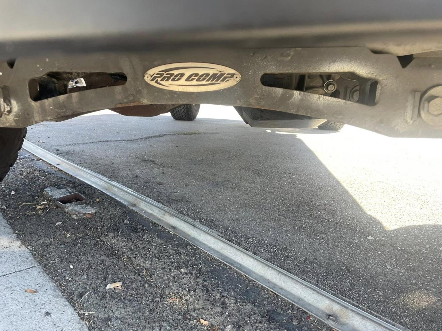 2016 RAM 1500 Laramie Crew Cab SWB 4WD (1C6RR7NT8GS) with an 5.7L V8 OHV 16V engine, 6A transmission, located at 744 E Miner Ave, Stockton, CA, 95202, (209) 944-5770, 37.956863, -121.282082 - PLUS TAXES AND FEES - Photo#19