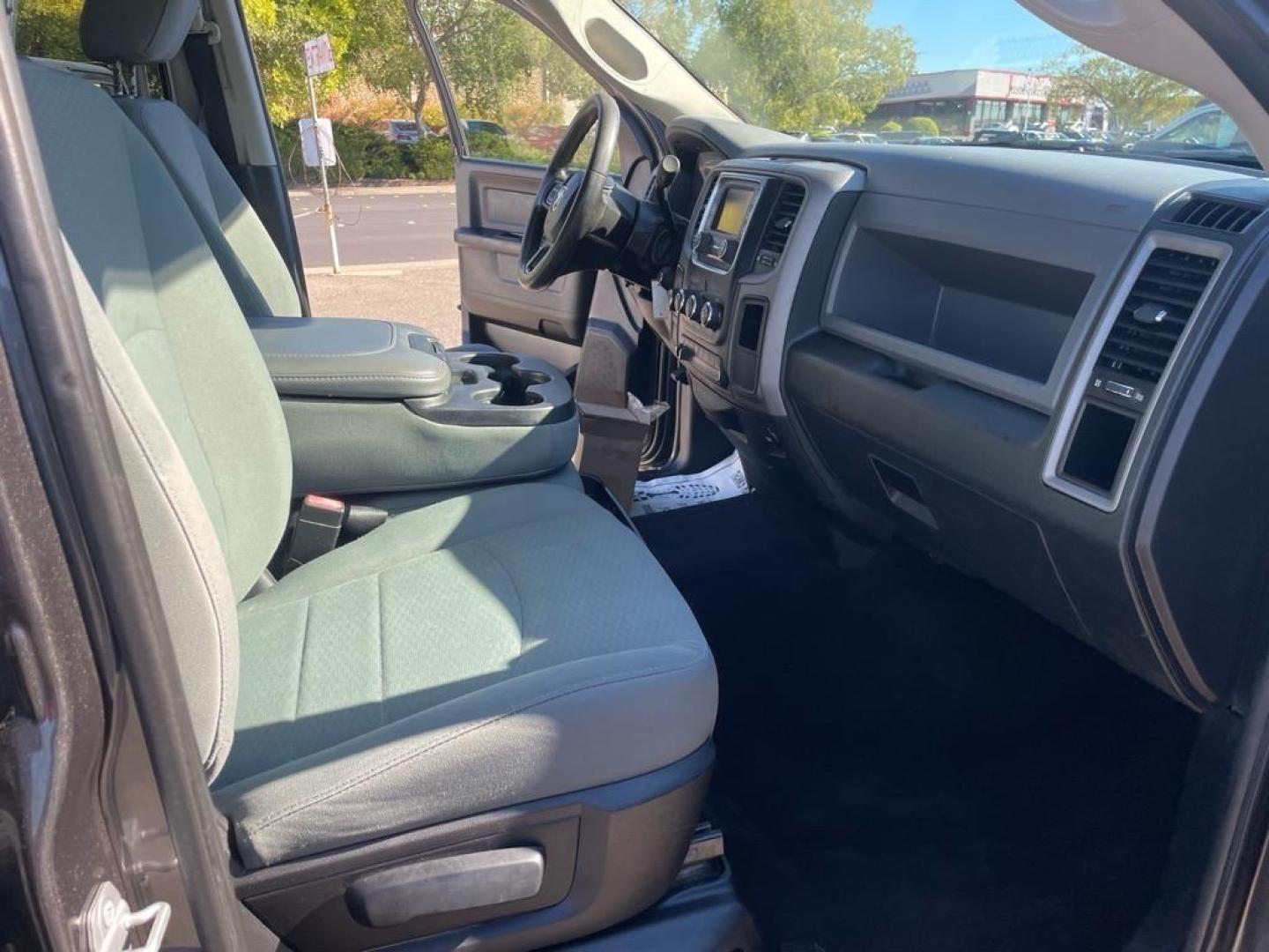 2016 Granite Crystal Metallic Clear Coat RAM 3500 Tradesman (3C63R3CL6GG) with an 6.7L Cummins 6.7L Diesel Turbo I6 350hp 660ft. lbs. Common Rail Direct Injection engine, Automatic transmission, located at 800 Riverside Ave, Roseville, CA, 95678, 916-773-4549 & Toll Free: 866-719-4393, 38.732265, -121.291039 - CUMMINS DIESEL CREW CAB 4X4 TRADESMAN NEW TIRES ONE OWNER CLEAN CARFAX - Photo#12