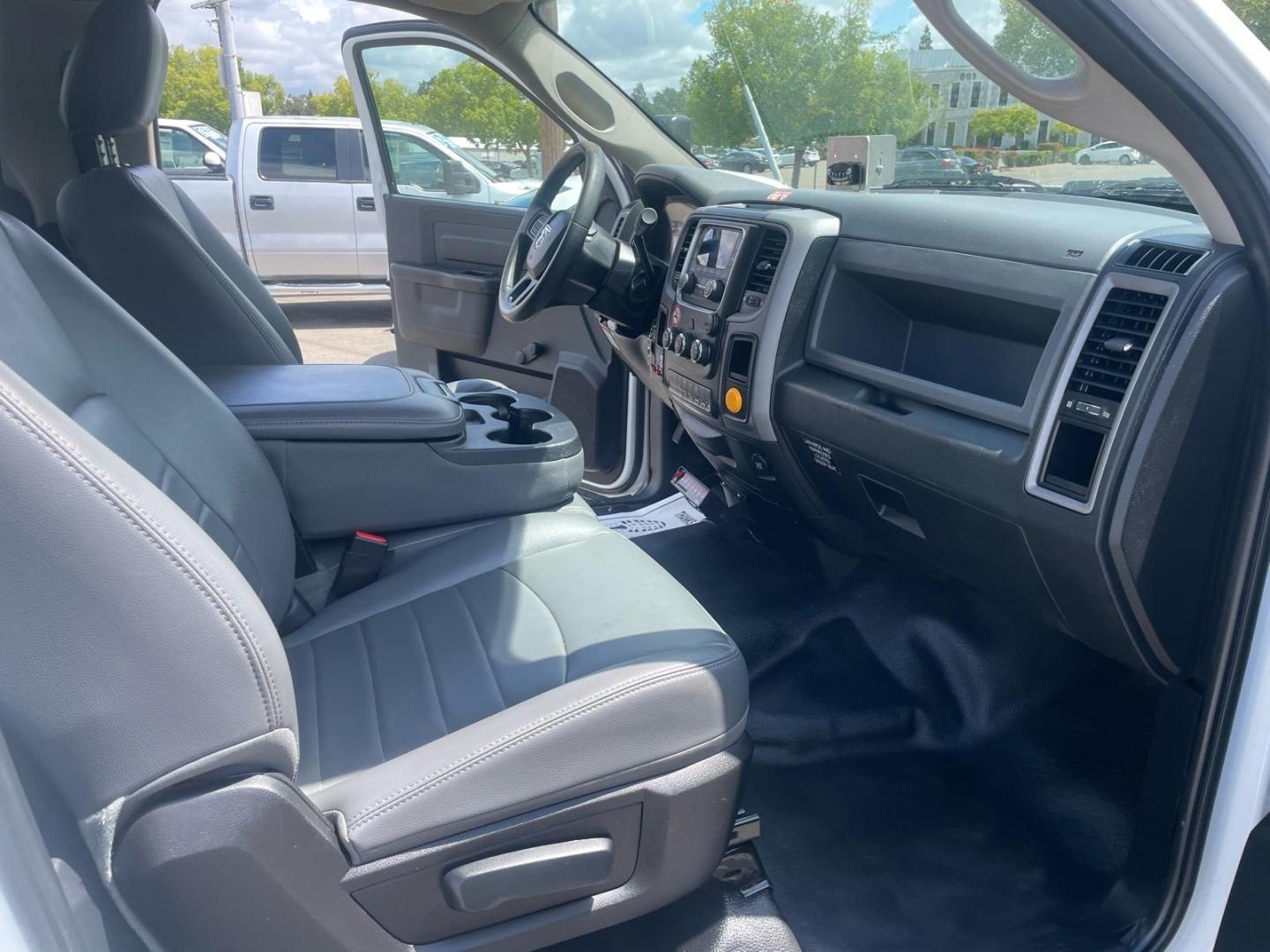 2016 White RAM 5500 Tradesman (3C7WRMBL1GG) with an 6.7L 6 Cylinder Other engine, 6-Speed Automatic transmission, located at 800 Riverside Ave, Roseville, CA, 95678, 916-773-4549 & Toll Free: 866-719-4393, 38.732265, -121.291039 - Photo#10