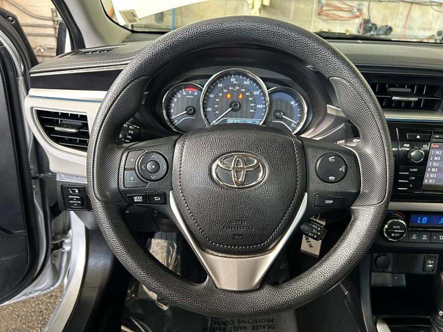2016 SILVER Toyota Corolla (2T1BURHE4GC) with an 4-Cyl 1.8 Liter engine, Automatic CVTi-S transmission, located at 412 Auto Vista Drive, Palmdale, 93551, (661) 945-0620, 34.592636, -118.136681 - Photo#10