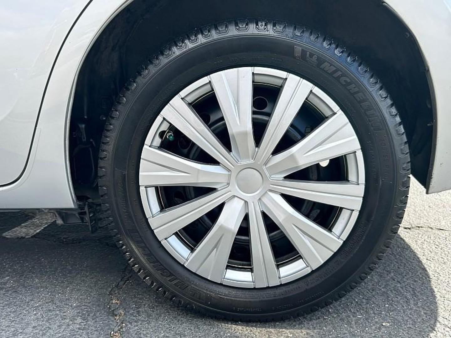 2016 SILVER Toyota Corolla (2T1BURHE4GC) with an 4-Cyl 1.8 Liter engine, Automatic CVTi-S transmission, located at 412 Auto Vista Drive, Palmdale, 93551, (661) 945-0620, 34.592636, -118.136681 - Photo#16