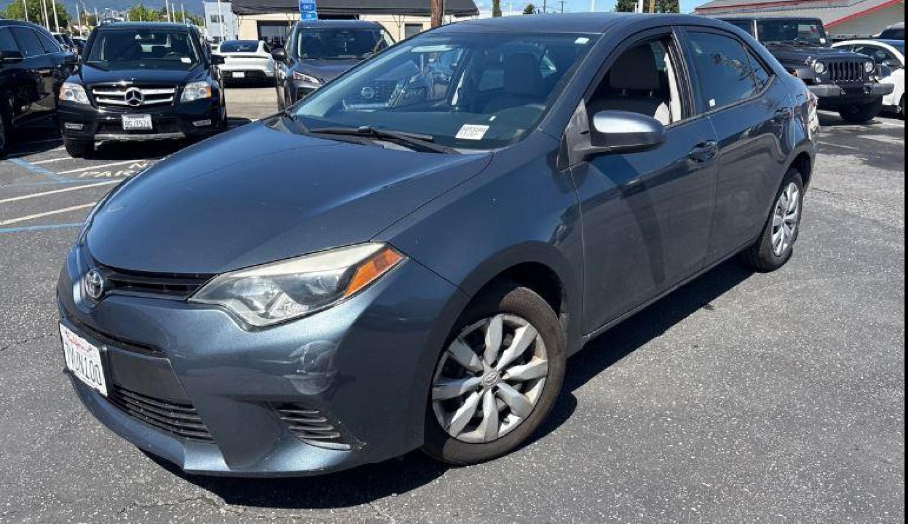 2016 BLUE Toyota Corolla (5YFBURHE5GP) with an 4-Cyl 1.8 Liter engine, Automatic CVTi-S transmission, located at 412 Auto Vista Drive, Palmdale, 93551, (661) 945-0620, 34.592636, -118.136681 - Photo#0