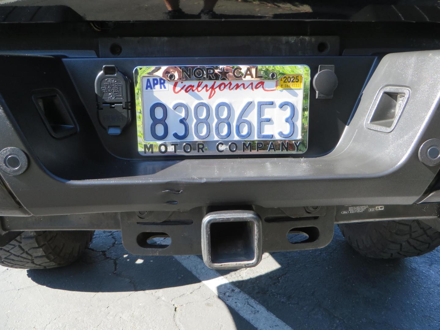 2017 BLACK Ford F-250 SD Platinum Crew Cab Short Bed 4WD (1FT7W2BT0HE) with an 6.7L V8 OHV 16V DIESEL engine, 6A transmission, located at 2630 Grass Valley Highway, Auburn, CA, 95603, (530) 508-5100, 38.937893, -121.095482 - Lifted F-250 featuring a SkyJacker long arm suspension system, Fox 2.5 remote reservoir coilovers, Fox 2.0 rear remote reservoir shocks, Fox dual steering stabilizers, 20" XD wheels, 37" Nitto Ridge Grappler tires, Racer X Mesh Grille, Airlift Air Bags, Painted badges, and window tint. - Photo#18