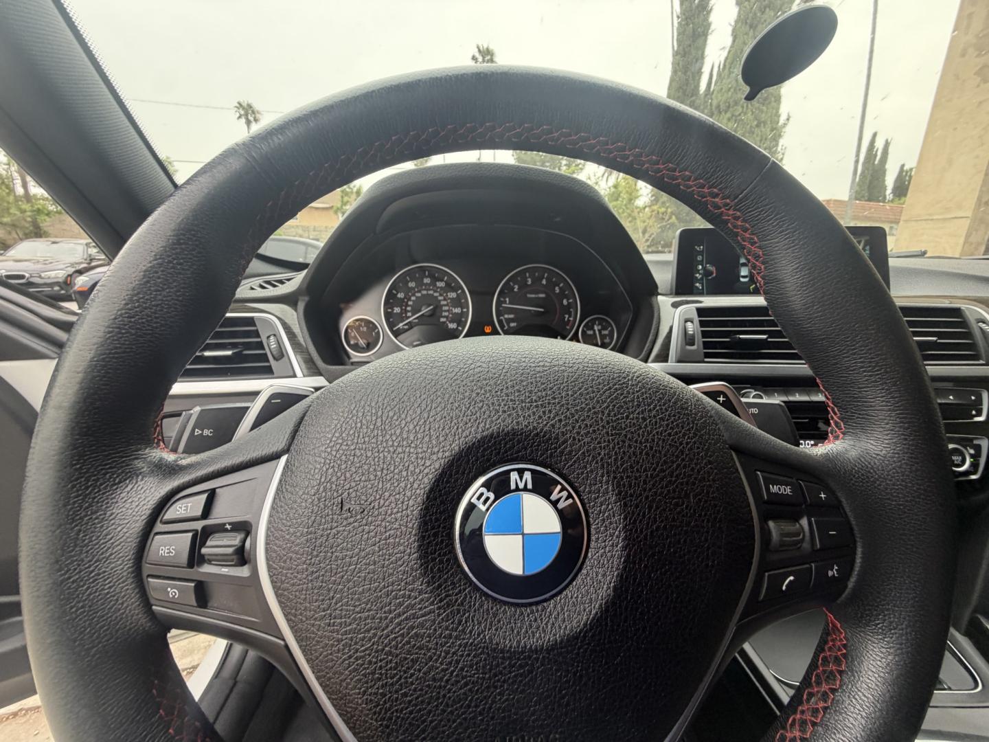 2017 BMW 3-Series 330i xDrive SULEV Sedan (WBA8D9G37HN) with an 3.0L L6 DOHC 24V engine, 8A transmission, located at 30 S. Berkeley Avenue, Pasadena, CA, 91107, (626) 248-7567, 34.145447, -118.109398 - Photo#7