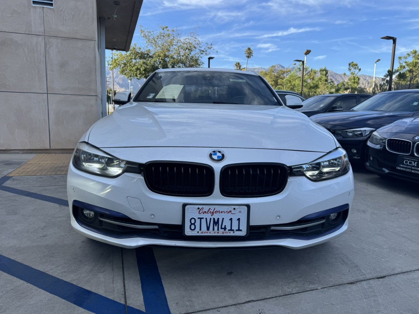 2017 BMW 3-Series 330i xDrive SULEV Sedan (WBA8D9G37HN) with an 3.0L L6 DOHC 24V engine, 8A transmission, located at 30 S. Berkeley Avenue, Pasadena, CA, 91107, (626) 248-7567, 34.145447, -118.109398- Photo#1
