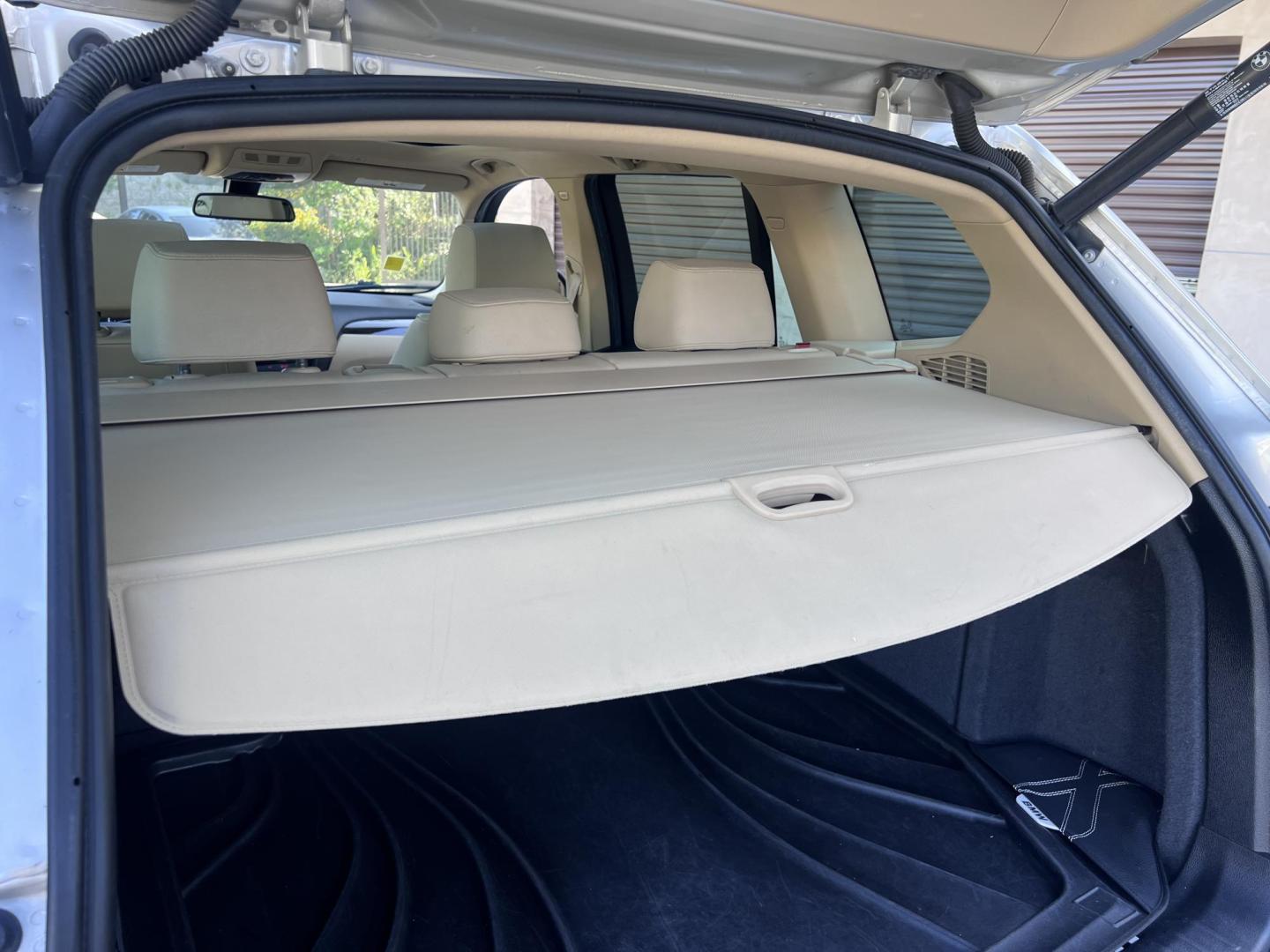 2017 Silver Metallic /Tan BMW X3 sDrive28i (5UXWZ7C51H0) with an 2.0L L4 DOHC 16V engine, 8A transmission, located at 30 S. Berkeley Avenue, Pasadena, CA, 91107, (626) 248-7567, 34.145447, -118.109398 - Are you in the market for a luxurious, reliable, and feature-packed SUV in Pasadena, CA? Look no further than this stunning 2017 BMW X3, available now at Crown City Motors, located at 30 S Berkeley Ave, Pasadena, CA 91107. As a trusted buy here pay here dealer, we specialize in offering top-quality - Photo#29