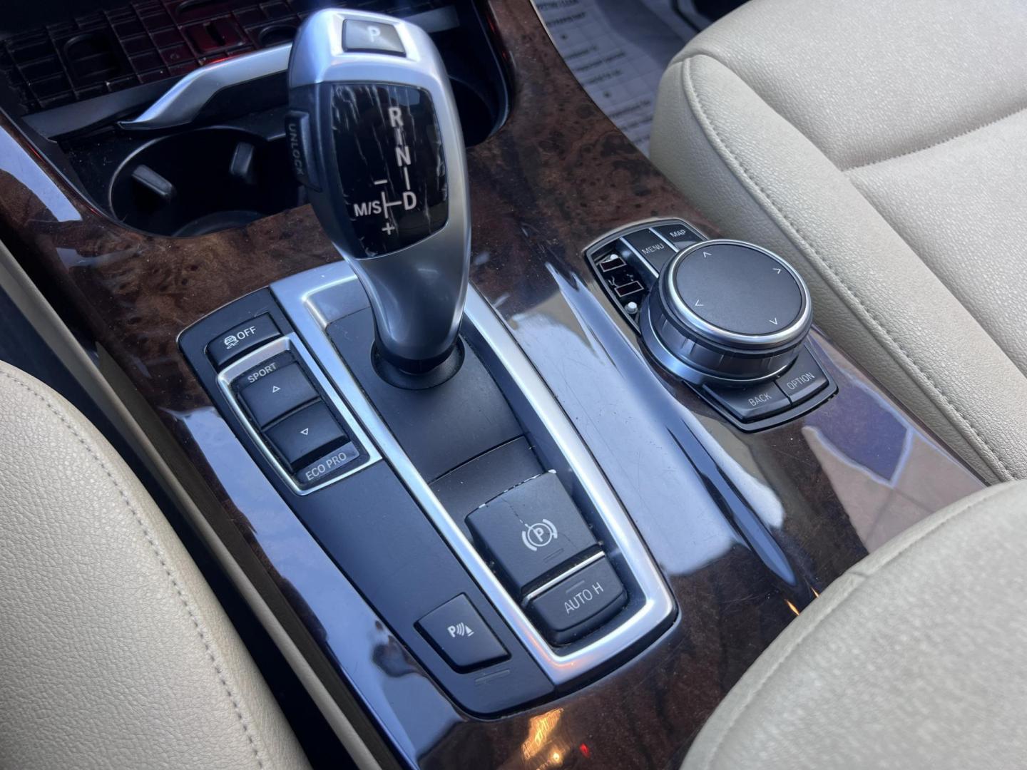 2017 Silver Metallic /Tan BMW X3 sDrive28i (5UXWZ7C51H0) with an 2.0L L4 DOHC 16V engine, 8A transmission, located at 30 S. Berkeley Avenue, Pasadena, CA, 91107, (626) 248-7567, 34.145447, -118.109398 - Are you in the market for a luxurious, reliable, and feature-packed SUV in Pasadena, CA? Look no further than this stunning 2017 BMW X3, available now at Crown City Motors, located at 30 S Berkeley Ave, Pasadena, CA 91107. As a trusted buy here pay here dealer, we specialize in offering top-quality - Photo#35