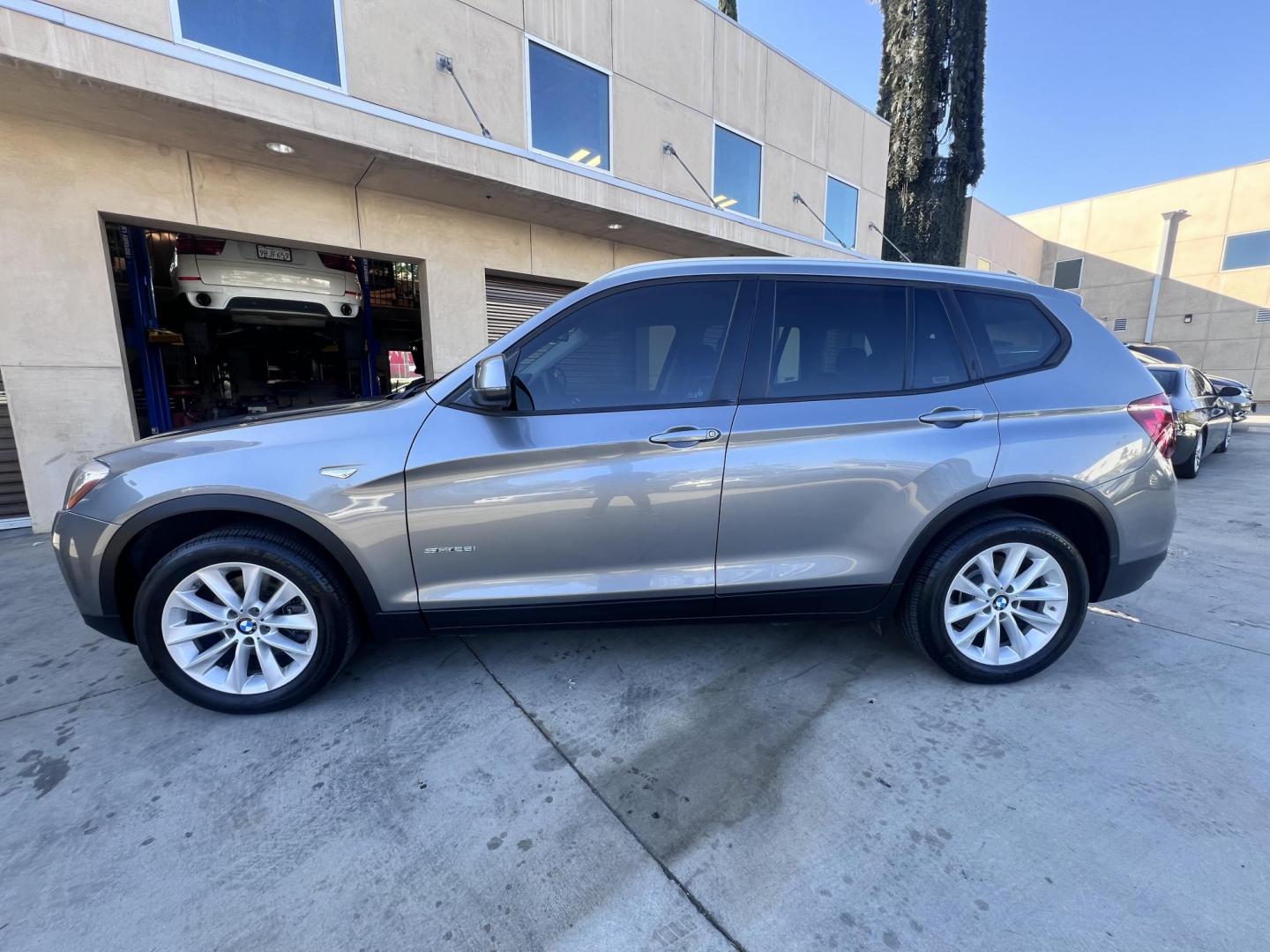 2017 SILVER BMW X3 sDrive28i (5UXWZ7C51H0) with an 2.0L L4 DOHC 16V engine, 8A transmission, located at 30 S. Berkeley Avenue, Pasadena, CA, 91107, (626) 248-7567, 34.145447, -118.109398 - Buy Here Pay Here – BMW Luxury SUV Financing in Pasadena At Crown City Motors, we believe that everyone deserves the opportunity to drive a safe, reliable, and stylish vehicle — regardless of their credit history. That’s why we proudly offer Buy Here Pay Here (BHPH) financing on luxury vehi - Photo#6