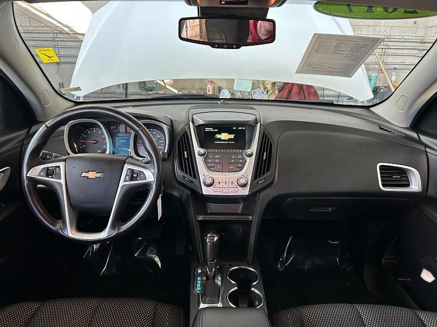 2017 WHITE Chevrolet Equinox (2GNALCEK2H1) with an 4-Cyl 2.4 Liter engine, Auto 6-Spd w/OD transmission, located at 412 Auto Vista Drive, Palmdale, 93551, (661) 945-0620, 34.592636, -118.136681 - Photo#18