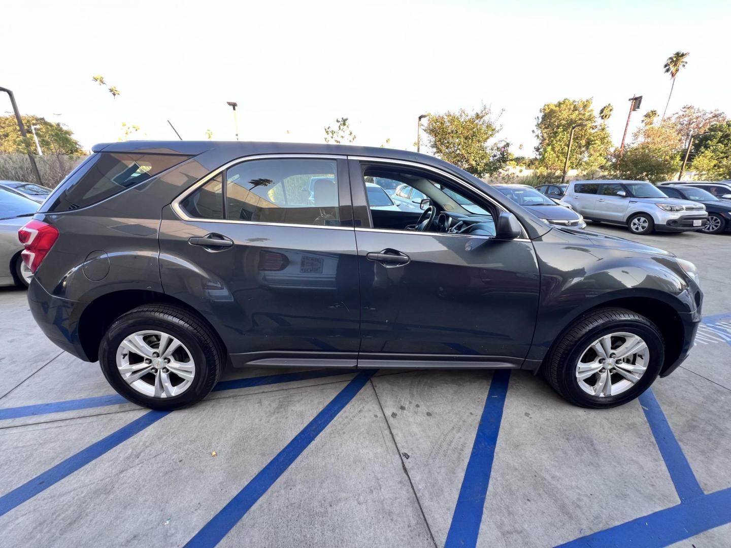 2017 Gray /Black Chevrolet Equinox LS 2WD (2GNALBEK9H1) with an 2.4L L4 DOHC 16V FFV engine, 6A transmission, located at 30 S. Berkeley Avenue, Pasadena, CA, 91107, (626) 248-7567, 34.145447, -118.109398 - 2017 Chevrolet Equinox LS – Fuel-Efficient SUV – Buy Here Pay Here – $995 Down – Bad Credit OK – Crown City Motors – Pasadena, CA Need a dependable SUV with room for the family, great fuel economy, and affordable payments? This 2017 Chevrolet Equinox LS is the perfect compact SUV for- Photo#7