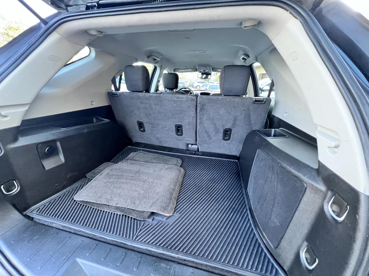 2017 Gray /Black Chevrolet Equinox LS 2WD (2GNALBEK9H1) with an 2.4L L4 DOHC 16V FFV engine, 6A transmission, located at 30 S. Berkeley Avenue, Pasadena, CA, 91107, (626) 248-7567, 34.145447, -118.109398 - 2017 Chevrolet Equinox LS – Fuel-Efficient SUV – Buy Here Pay Here – $995 Down – Bad Credit OK – Crown City Motors – Pasadena, CA Need a dependable SUV with room for the family, great fuel economy, and affordable payments? This 2017 Chevrolet Equinox LS is the perfect compact SUV for- Photo#15