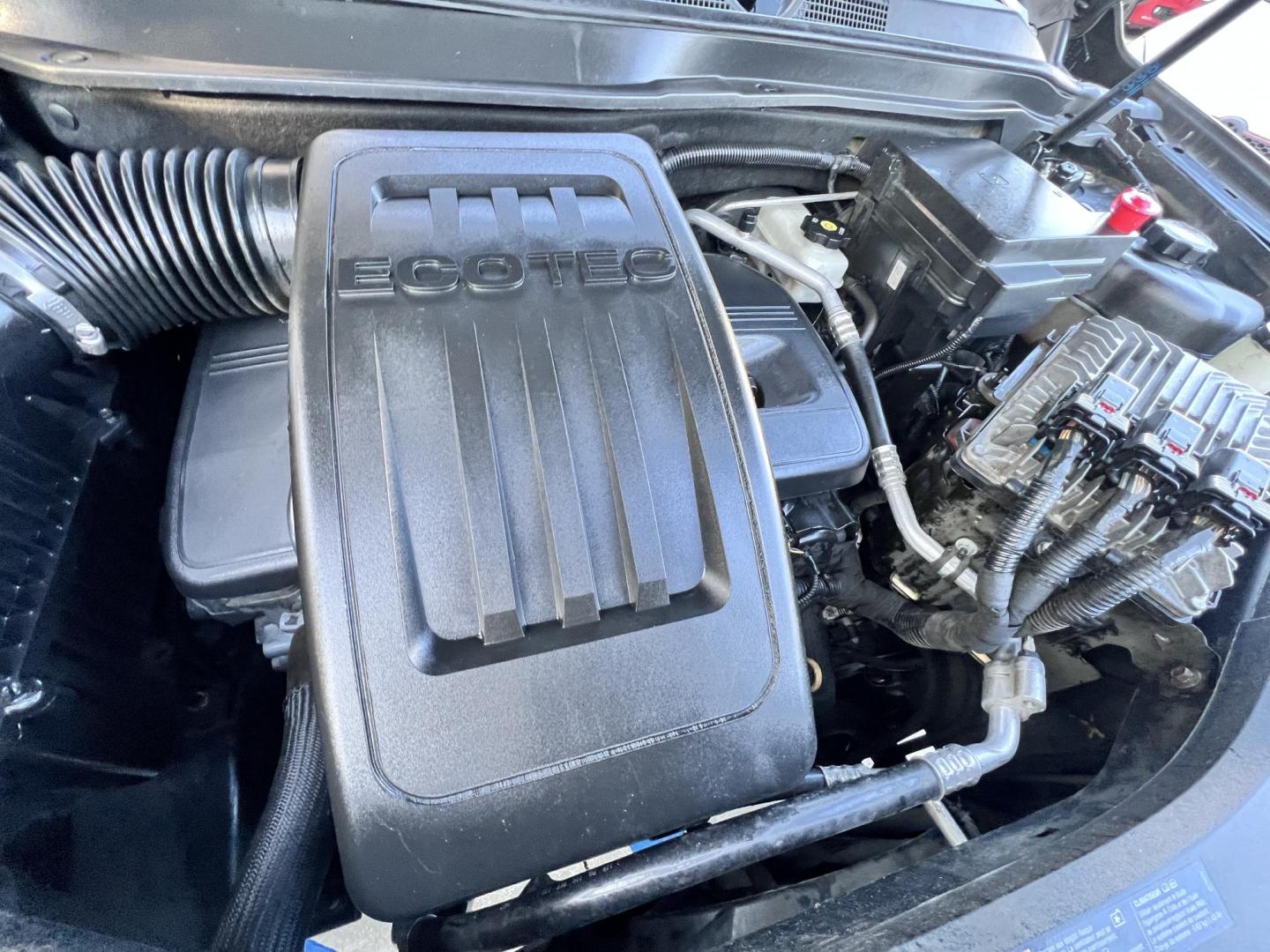 2017 Gray /Black Chevrolet Equinox LS 2WD (2GNALBEK9H1) with an 2.4L L4 DOHC 16V FFV engine, 6A transmission, located at 30 S. Berkeley Avenue, Pasadena, CA, 91107, (626) 248-7567, 34.145447, -118.109398 - 2017 Chevrolet Equinox LS – Fuel-Efficient SUV – Buy Here Pay Here – $995 Down – Bad Credit OK – Crown City Motors – Pasadena, CA Need a dependable SUV with room for the family, great fuel economy, and affordable payments? This 2017 Chevrolet Equinox LS is the perfect compact SUV for- Photo#29