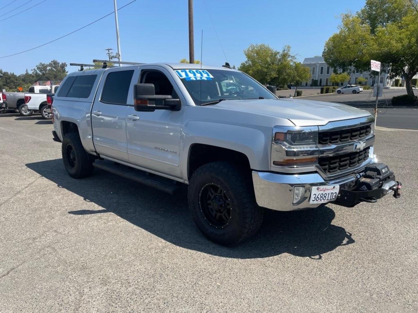 2017 Silver Ice Metallic Chevrolet Silverado 1500 LT (3GCUKREC0HG) with an 5.3L EcoTec3 5.3L V8 355hp 383ft. lbs. Direct Injection engine, 6-Speed Shiftable Automatic w/Overdrive transmission, located at 800 Riverside Ave, Roseville, CA, 95678, 916-773-4549 & Toll Free: 866-719-4393, 38.732265, -121.291039 - 4X4 CREW CAB LT SERVICE RECORDS ON CLEAN CARFAX - Photo#6