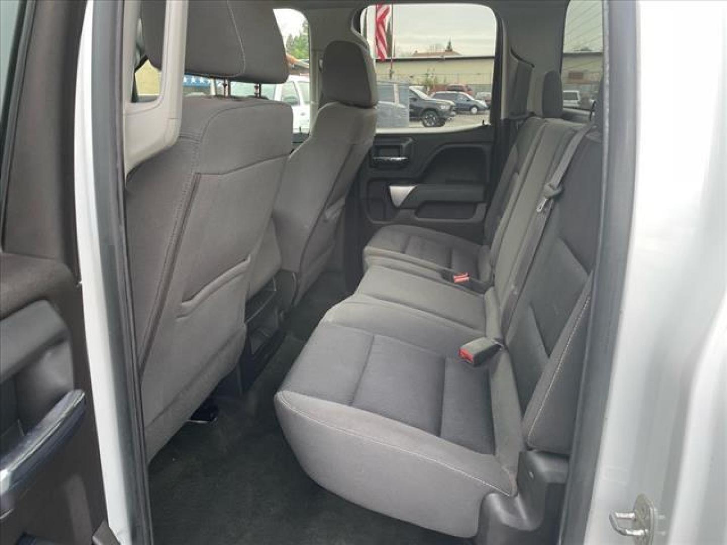 2017 Summit White Chevrolet Silverado 2500HD LT (1GC2KVEG2HZ) with an 6.0L Vortec 6.0L Flex Fuel V8 360hp 380ft. lbs. Sequential Electronic Fuel Injection engine, 6-Speed Shiftable Automatic transmission, located at 800 Riverside Ave, Roseville, CA, 95678, 916-773-4549 & Toll Free: 866-719-4393, 38.732265, -121.291039 - DOUBLE CAB 4X4 LT - Photo#15