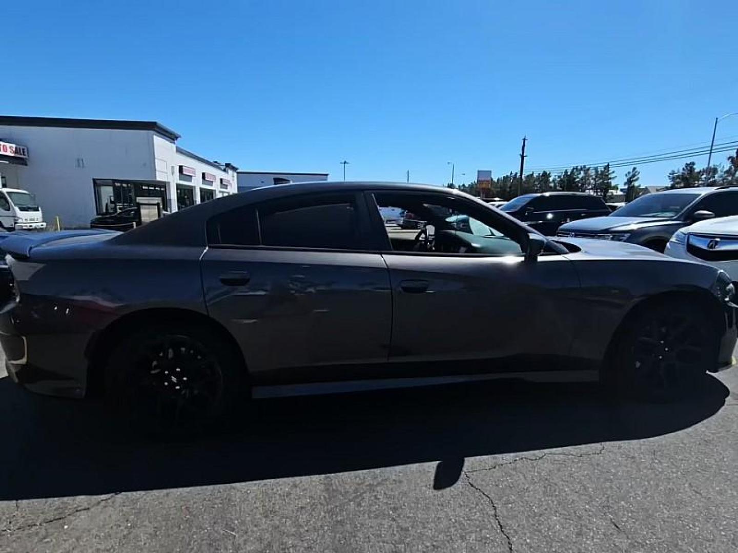 2017 GRAY Dodge Charger (2C3CDXCT8HH) with an V8 HEMI 5.7 Liter engine, Auto 8-Spd w/AutoStk transmission, located at 412 Auto Vista Drive, Palmdale, 93551, (661) 945-0620, 34.592636, -118.136681 - Photo#1