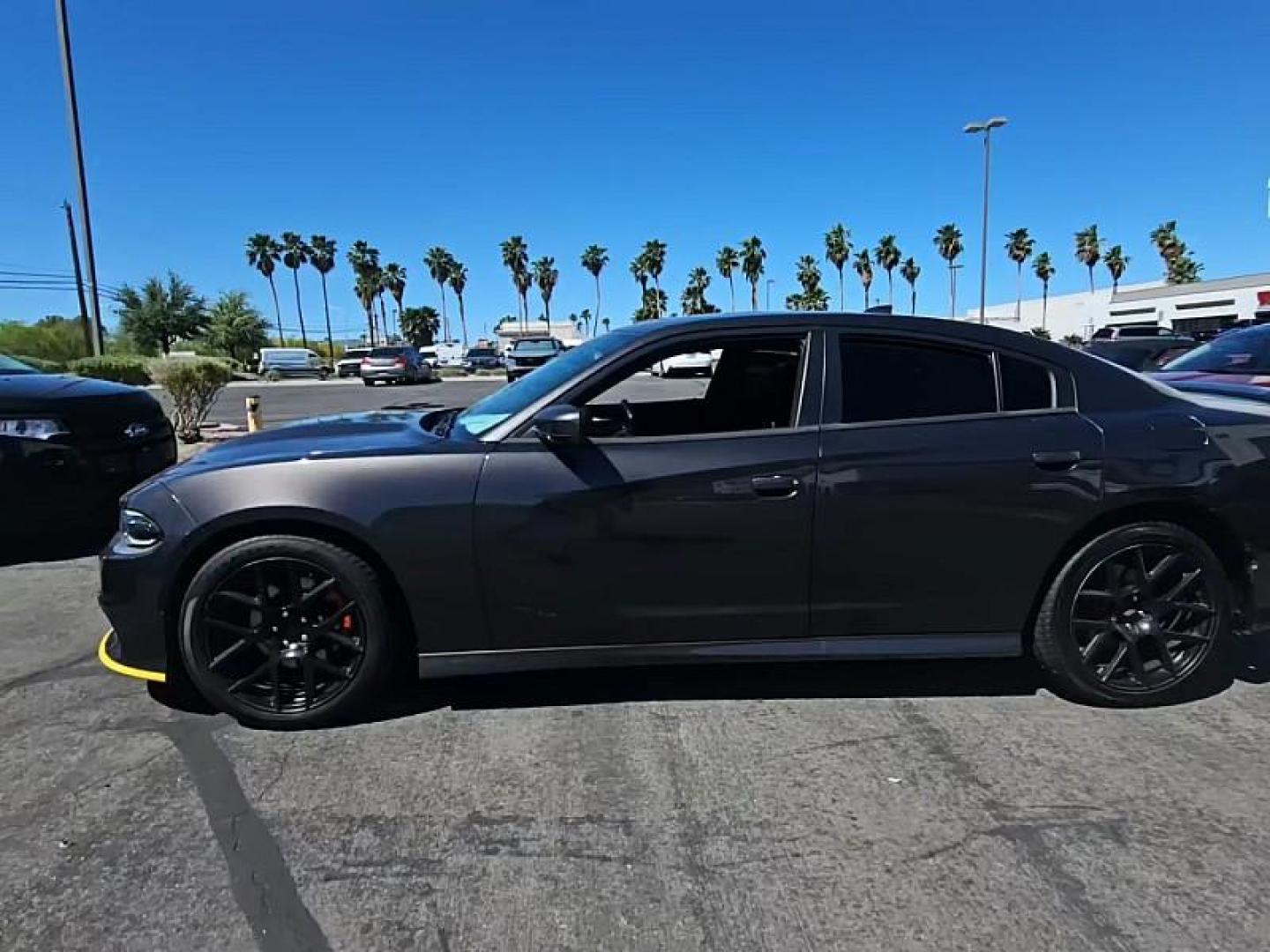 2017 GRAY Dodge Charger (2C3CDXCT8HH) with an V8 HEMI 5.7 Liter engine, Auto 8-Spd w/AutoStk transmission, located at 412 Auto Vista Drive, Palmdale, 93551, (661) 945-0620, 34.592636, -118.136681 - Photo#2