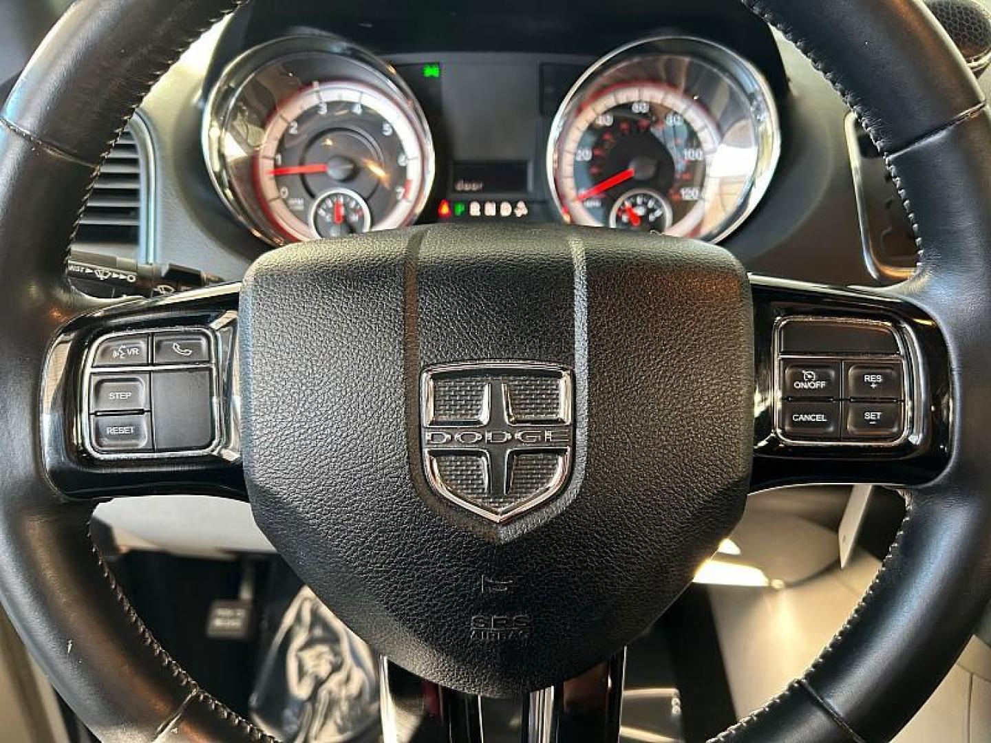 2017 SILVER Dodge Grand Caravan (2C4RDGCG2HR) with an V6 Flex Fuel 3.6 Liter engine, Automatic 6-Spd transmission, located at 412 Auto Vista Drive, Palmdale, 93551, (661) 945-0620, 34.592636, -118.136681 - Photo#11