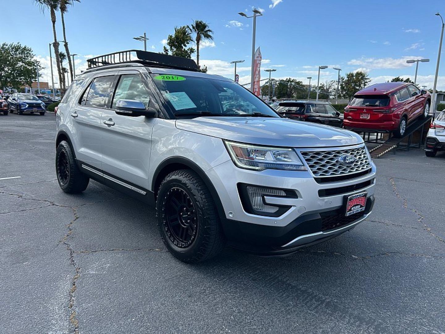2017 SILVER Ford Explorer (1FM5K8HT2HG) with an V6 EcoBoost TT 3.5L engine, Auto 6-Spd SelectShift transmission, located at 412 Auto Vista Drive, Palmdale, 93551, (661) 945-0620, 34.592636, -118.136681- Photo#0