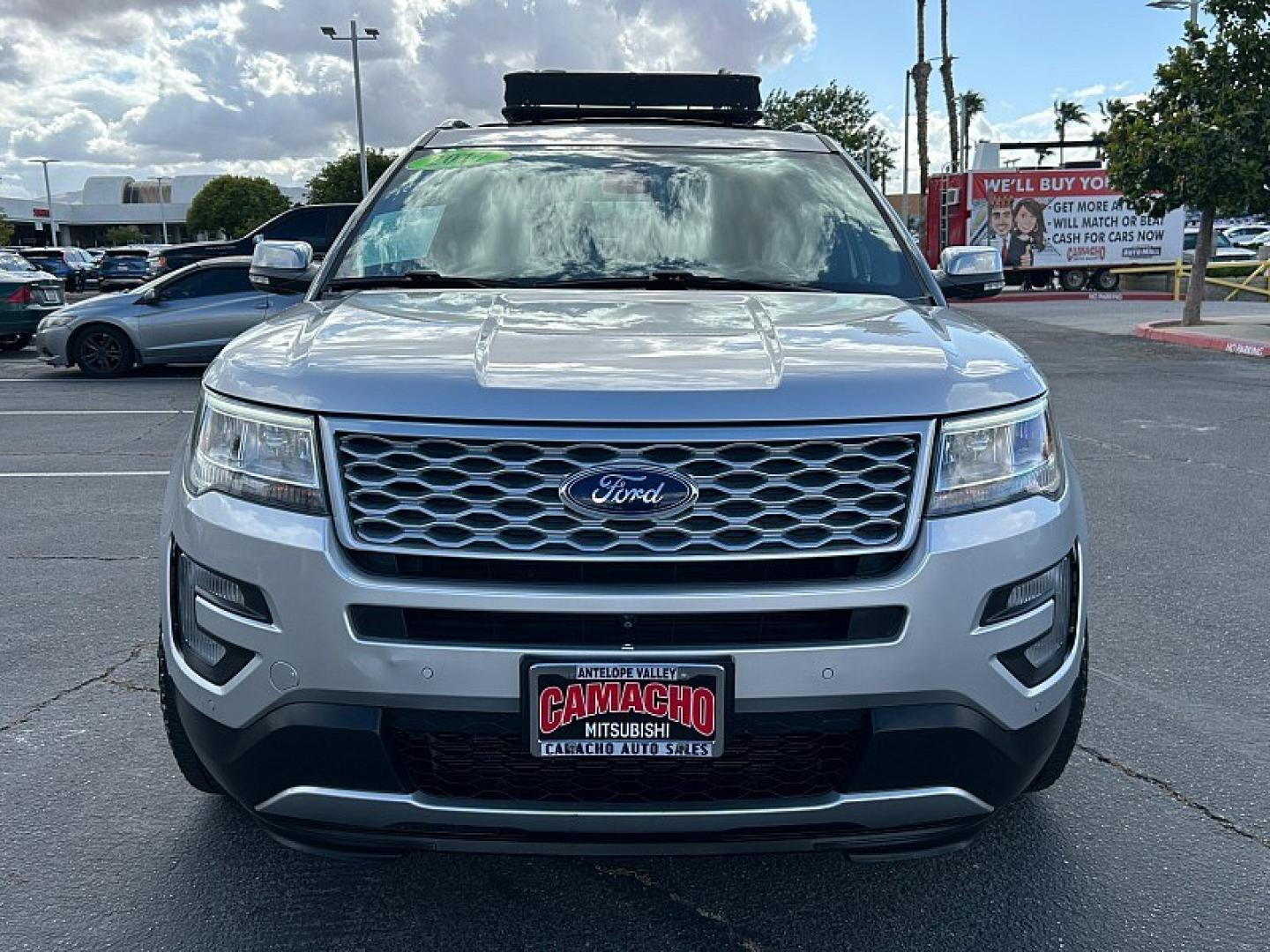 2017 SILVER Ford Explorer (1FM5K8HT2HG) with an V6 EcoBoost TT 3.5L engine, Auto 6-Spd SelectShift transmission, located at 412 Auto Vista Drive, Palmdale, 93551, (661) 945-0620, 34.592636, -118.136681- Photo#1