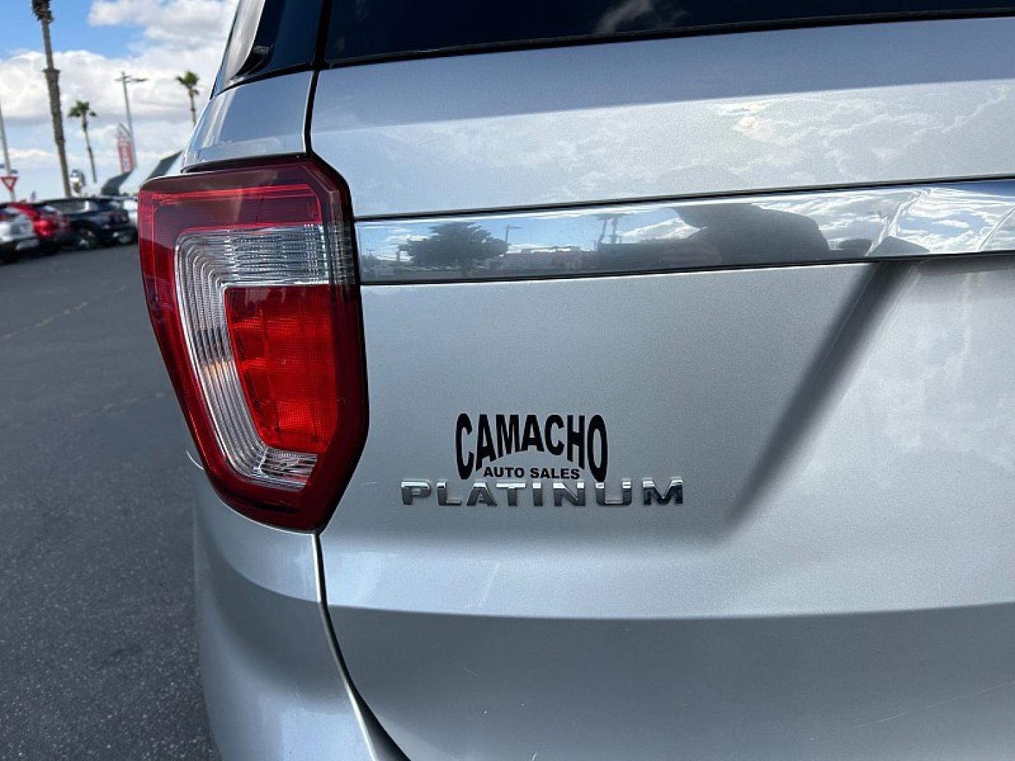 2017 SILVER Ford Explorer (1FM5K8HT2HG) with an V6 EcoBoost TT 3.5L engine, Auto 6-Spd SelectShift transmission, located at 412 Auto Vista Drive, Palmdale, 93551, (661) 945-0620, 34.592636, -118.136681- Photo#12