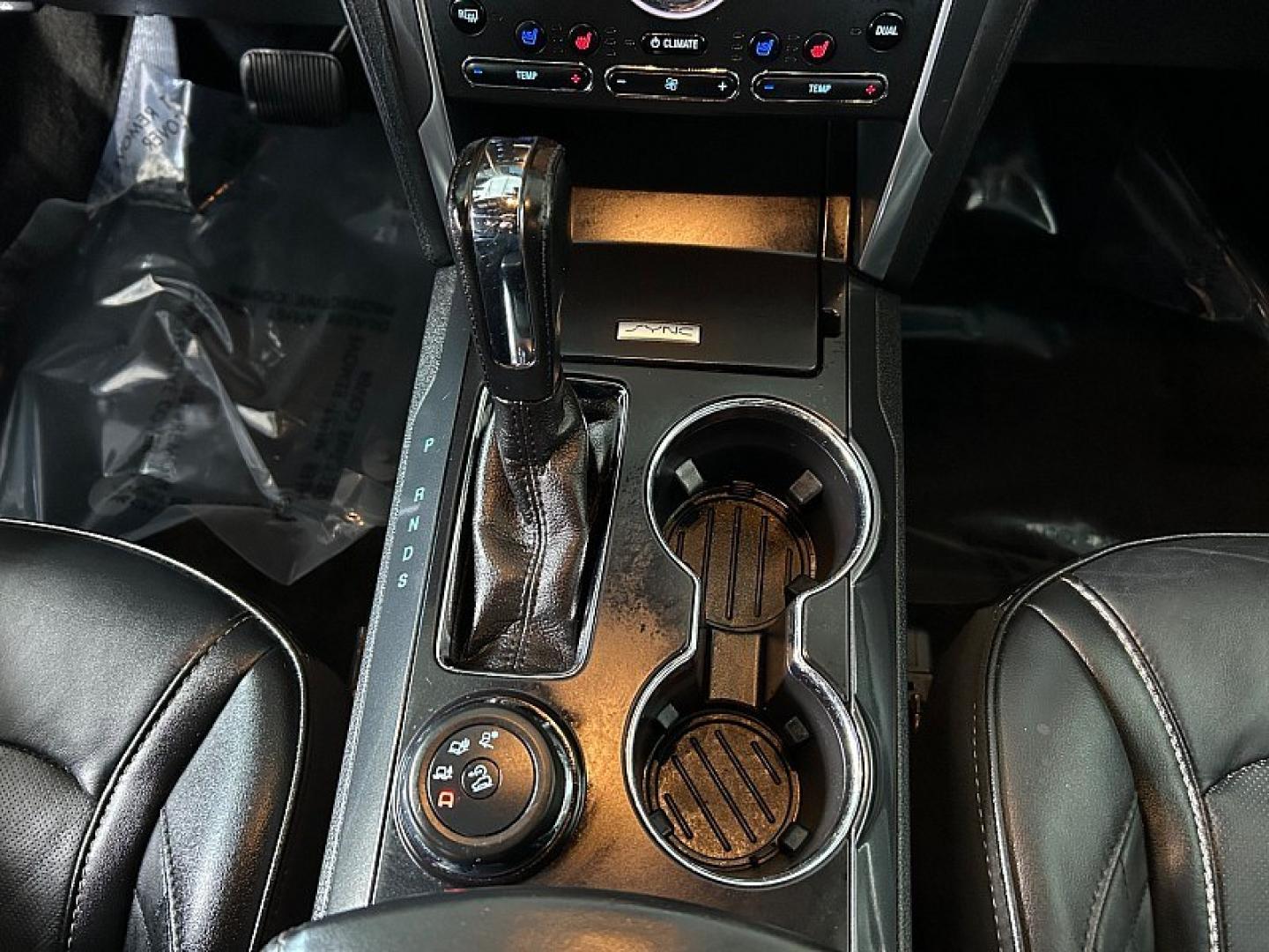 2017 SILVER Ford Explorer (1FM5K8HT2HG) with an V6 EcoBoost TT 3.5L engine, Auto 6-Spd SelectShift transmission, located at 412 Auto Vista Drive, Palmdale, 93551, (661) 945-0620, 34.592636, -118.136681- Photo#22