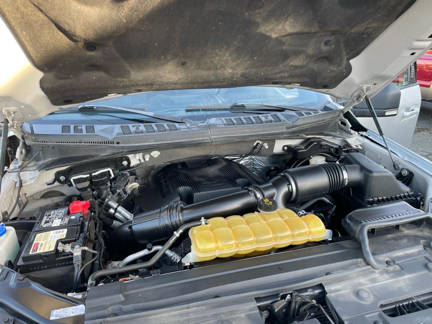 2017 Ingot Silver Ford F-150 XLT (1FTEW1EG1HK) with an 3.5L EcoBoost 3.5L Twin Turbo V6 375hp 470ft. lbs. Direct Injection engine, 10-Speed Shiftable Automatic transmission, located at 800 Riverside Ave, Roseville, CA, 95678, 916-773-4549 & Toll Free: 866-719-4393, 38.732265, -121.291039 - 4X4 FX4 SUPERCREW XLT ECOBOOST 3.5 TWIN TURBO ONE OWNER SERVICE RECORDS - Photo#14