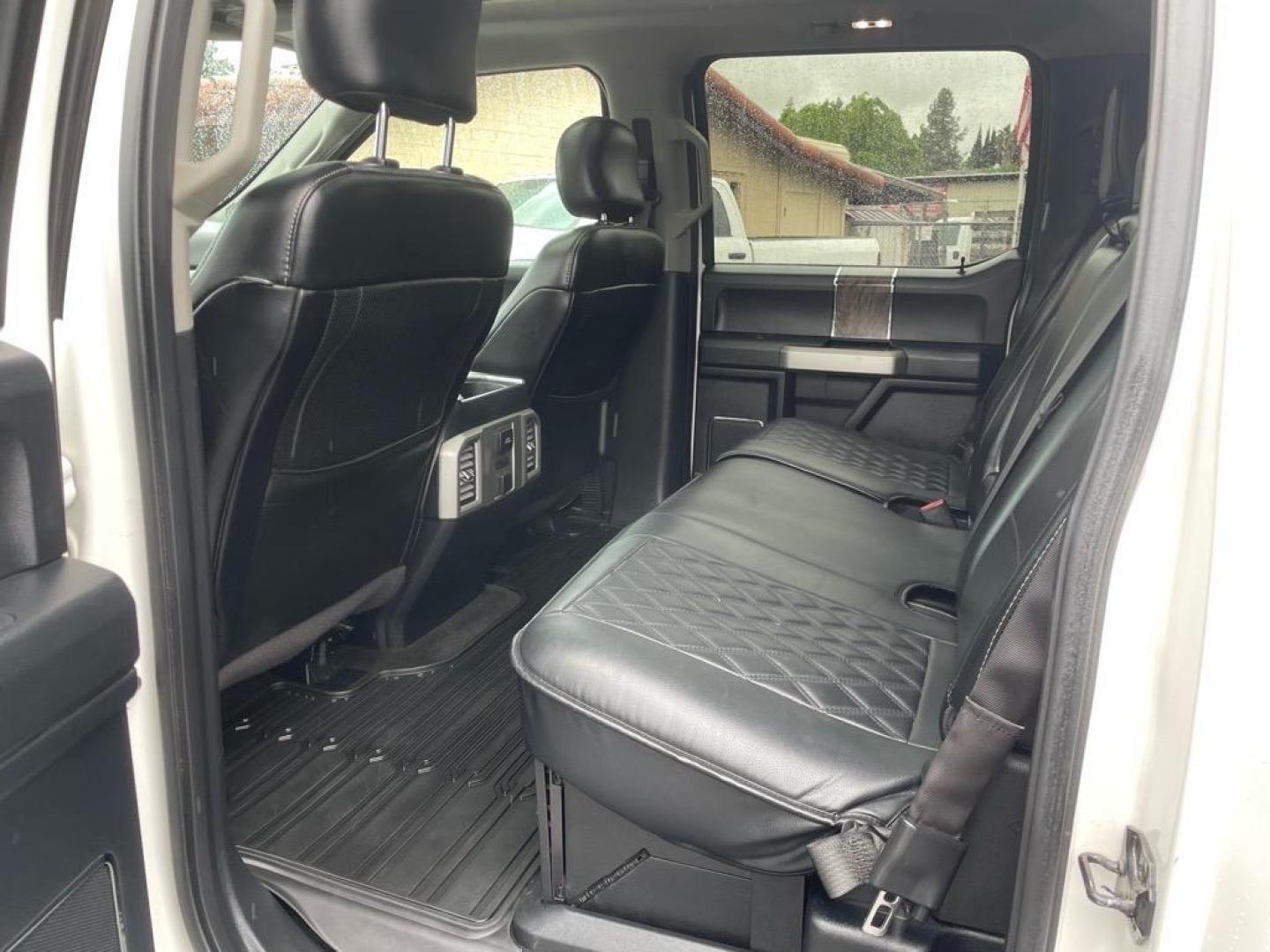 2017 Oxford White Ford F-250 Super Duty Lariat (1FT7W2BT8HE) with an 6.7L Power Stroke 6.7L Biodiesel Turbo V8 440hp 925ft. lbs. Common Rail Direct Injection engine, 6-Speed Shiftable Automatic transmission, located at 800 Riverside Ave, Roseville, CA, 95678, 916-773-4549 & Toll Free: 866-719-4393, 38.732265, -121.291039 - DIESEL CREW CAB 4X4 FX4 LARIAT TWIN PANEL MOON ROOF CLEAN CARFAX - Photo#14