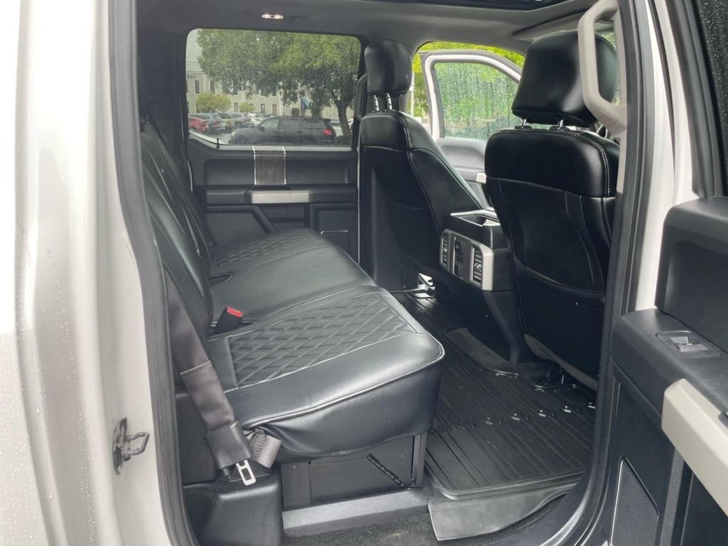 2017 Oxford White Ford F-250 Super Duty Lariat (1FT7W2BT8HE) with an 6.7L Power Stroke 6.7L Biodiesel Turbo V8 440hp 925ft. lbs. Common Rail Direct Injection engine, 6-Speed Shiftable Automatic transmission, located at 800 Riverside Ave, Roseville, CA, 95678, 916-773-4549 & Toll Free: 866-719-4393, 38.732265, -121.291039 - DIESEL CREW CAB 4X4 FX4 LARIAT TWIN PANEL MOON ROOF CLEAN CARFAX - Photo#16