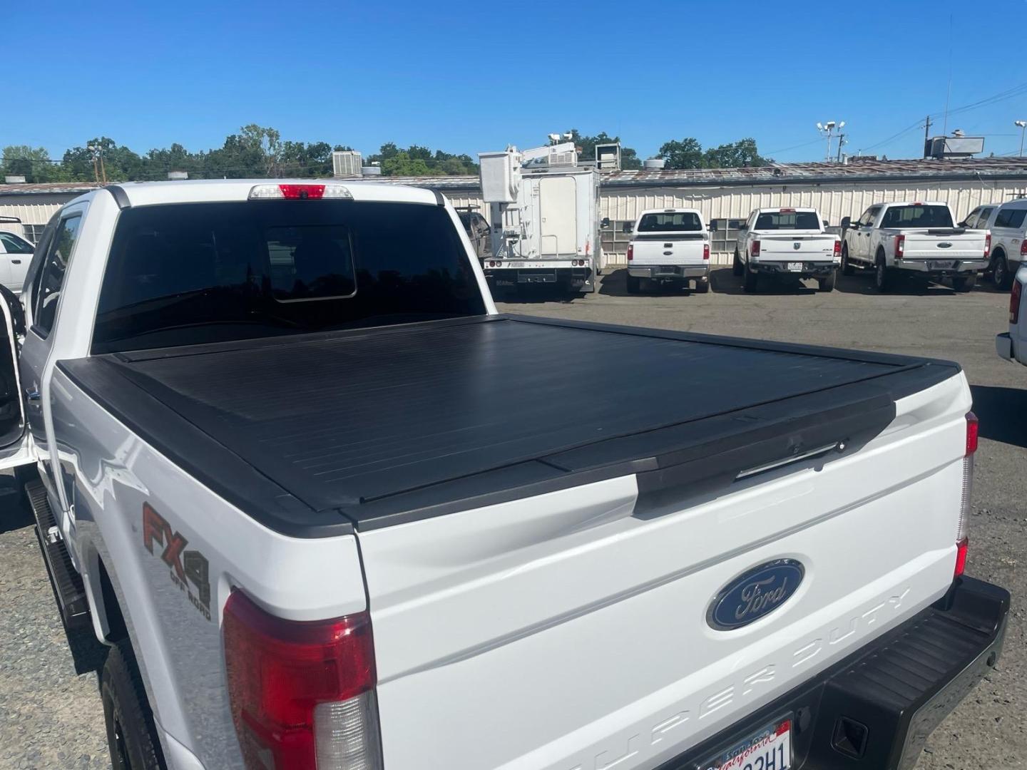 2017 Oxford White Ford F-250 Super Duty Lariat (1FT7W2BT0HE) with an 6.7L Power Stroke 6.7L Biodiesel Turbo V8 440hp 925ft. lbs. Common Rail Direct Injection engine, 6-Speed Shiftable Automatic transmission, located at 800 Riverside Ave, Roseville, CA, 95678, 916-773-4549 & Toll Free: 866-719-4393, 38.732265, -121.291039 - Photo#9