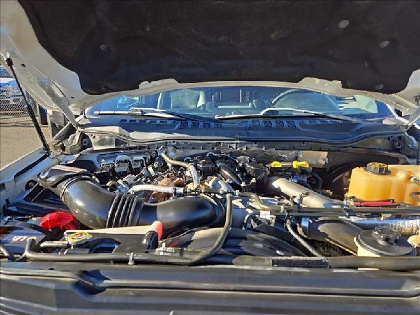 2017 Oxford White Ford F-350 Super Duty Lariat (1FT8W3BT6HE) with an 6.7L Power Stroke 6.7L Biodiesel Turbo V8 440hp 925ft. lbs. Common Rail Direct Injection engine, 6-Speed Shiftable Automatic transmission, located at 800 Riverside Ave, Roseville, CA, 95678, 916-773-4549 & Toll Free: 866-719-4393, 38.732265, -121.291039 - DIESEL CREW CAB 4X4 LARIAT ONE OWNER CLEAN CARFAX - Photo#17