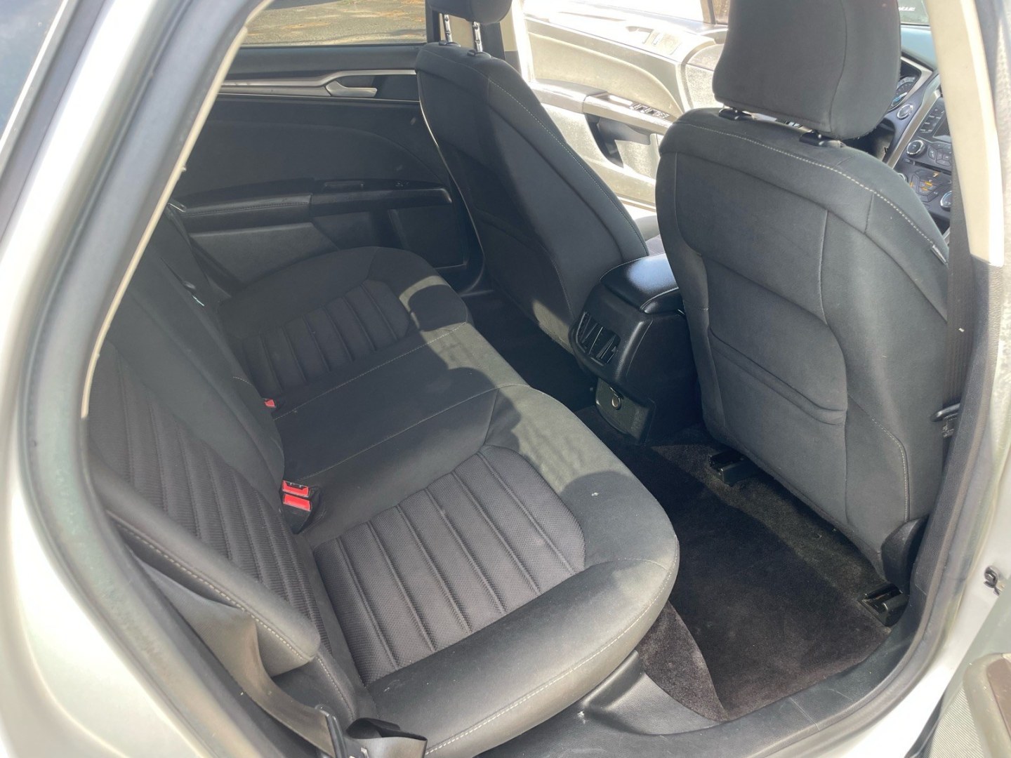 2017 Ingot Silver Ford Fusion SE (3FA6P0H75HR) with an 2.5L 2.5L I4 175hp 175ft. lbs. Sequential Multiport Fuel Injection engine, 6-Speed Automatic transmission, located at 800 Riverside Ave, Roseville, CA, 95678, 916-773-4549 & Toll Free: 866-719-4393, 38.732265, -121.291039 - SE NEW TIRES- Photo#12