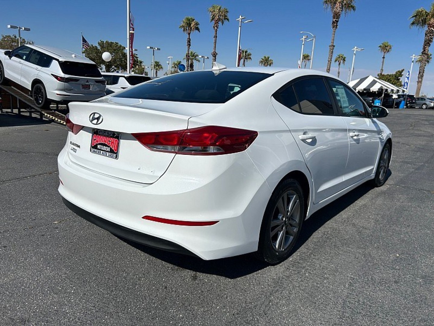 2017 White Hyundai Elantra (5NPD84LF8HH) with an 4-Cyl 2.0 Liter engine, Auto 6-Spd Shiftronic transmission, located at 412 Auto Vista Drive, Palmdale, 93551, (661) 945-0620, 34.592636, -118.136681- Photo#2